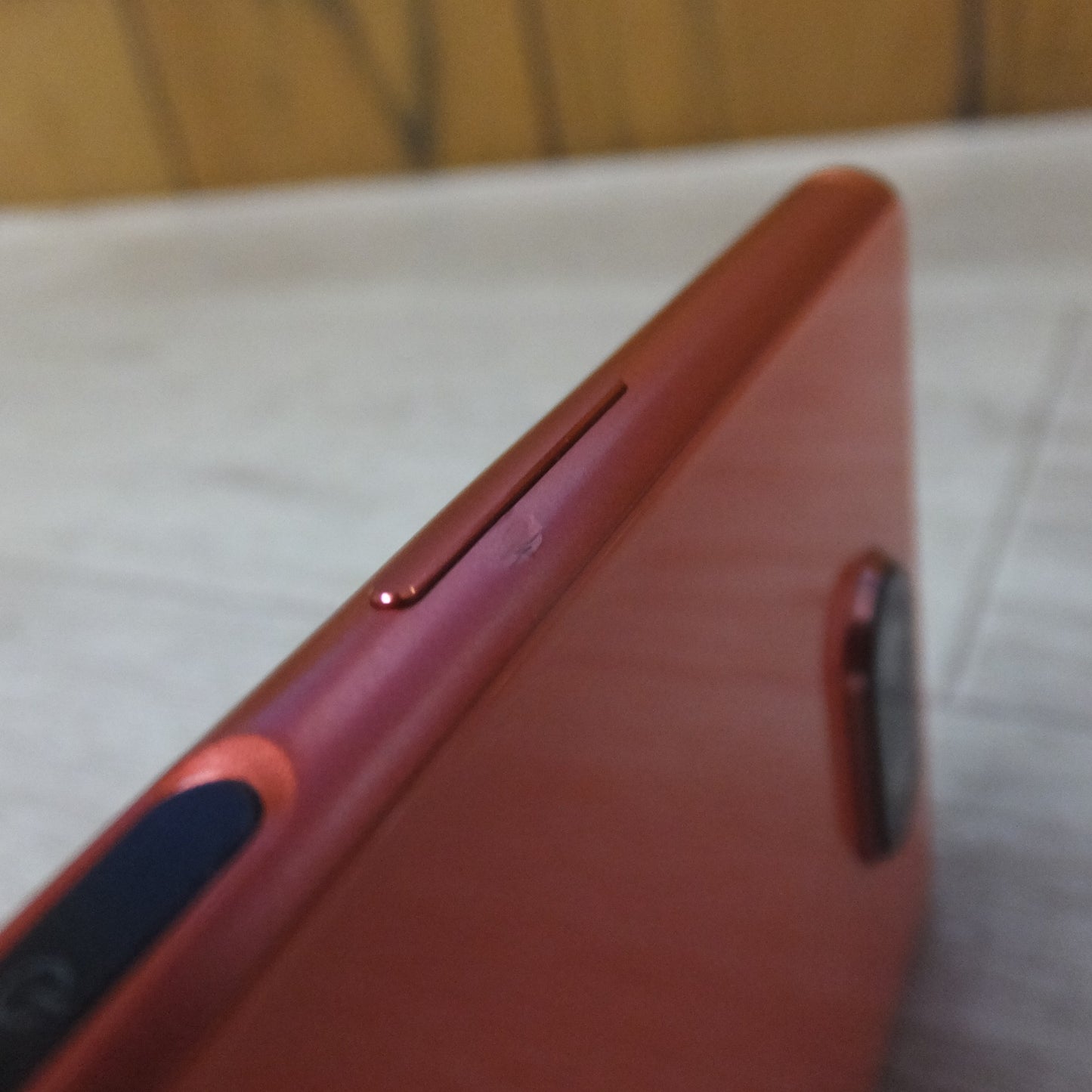 [送料無料] 美品★ソニー SONY エクスペリア エイト Xperia8 SOV42 オレンジ 64GB　キャリア au 判定〇 SIMフリー★