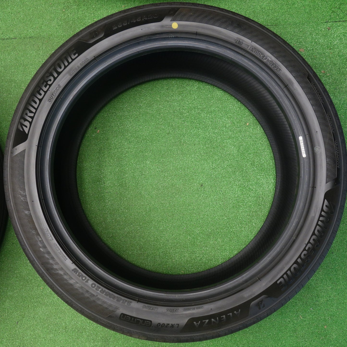 新車外し！26年★255/45R20 ブリヂストン アレンザ LX200 タイヤ 20インチ ALENZA レクサス RX クラウン アウトランダー 等★6061902KTノタ
