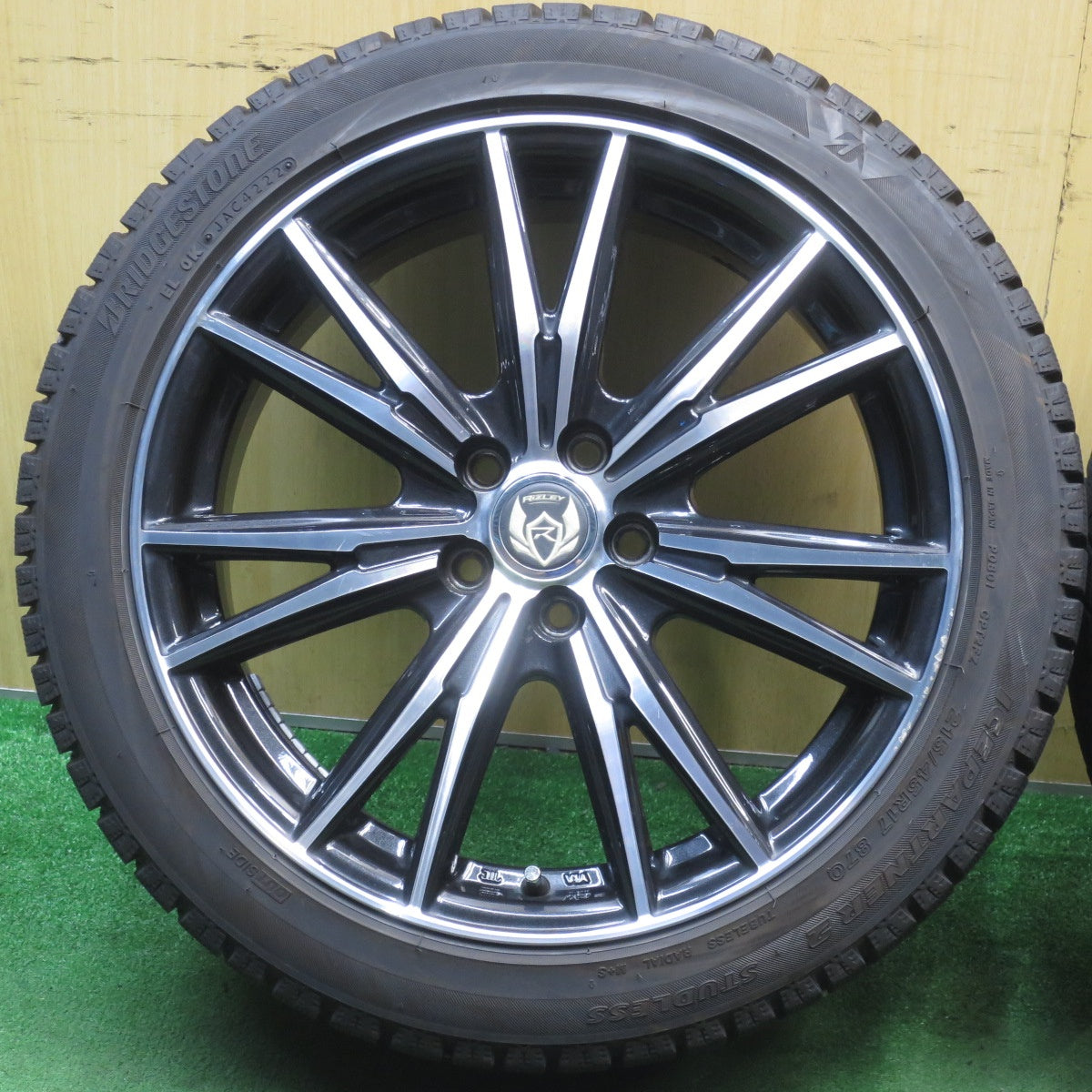 バリ溝！22年！キレイ！9分★86 BRZ 等 215/45R17 スタッドレス ブリヂストン アイスパートナー2 RiZLEY ライツレー 17インチ PCD100/5H★5072704NJス