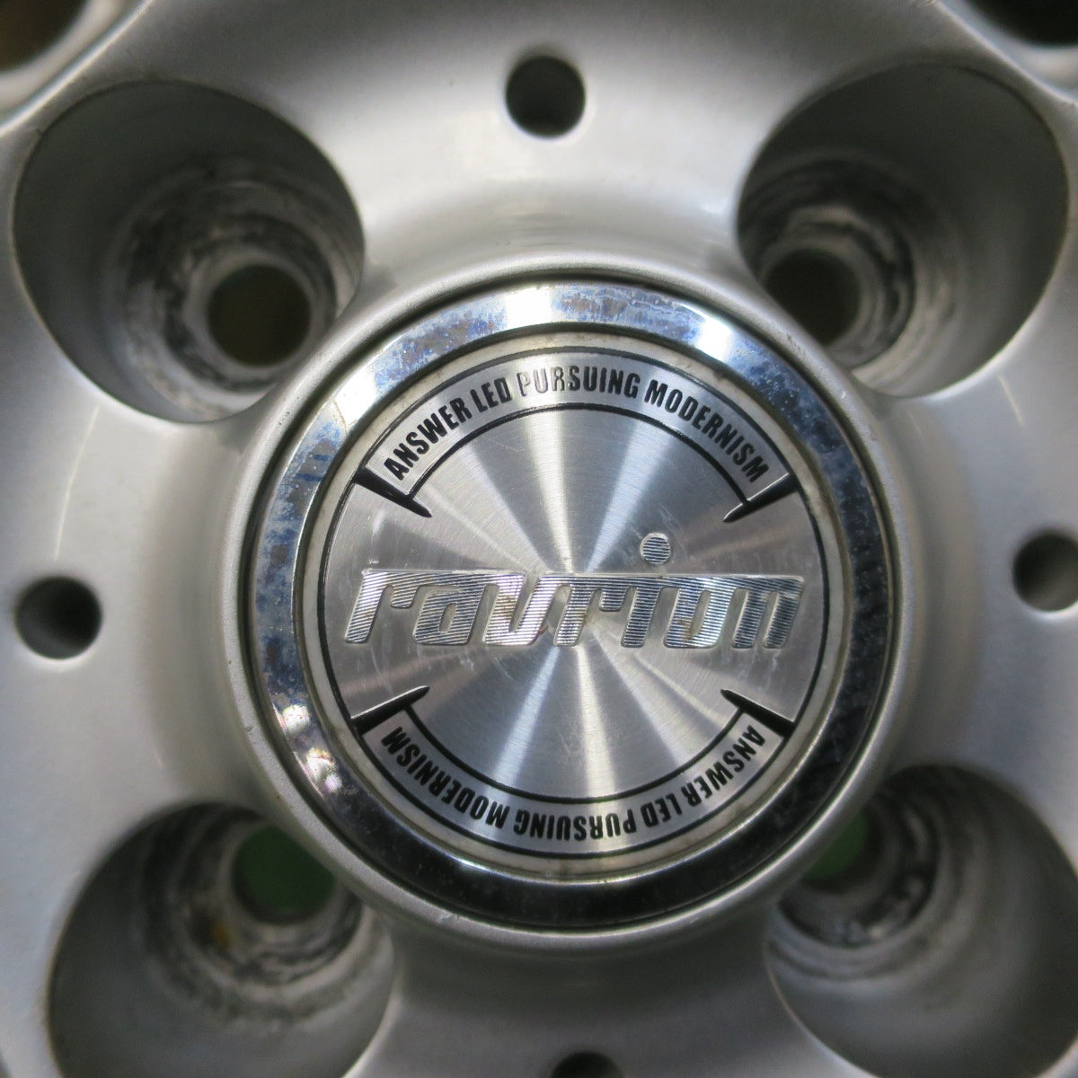 バリ溝！9分★スタッドレス 185/65R15 トーヨー オブザーブ ガリット GIZ ravrion ラブリオン 15インチ PCD100/4H★6033101イス