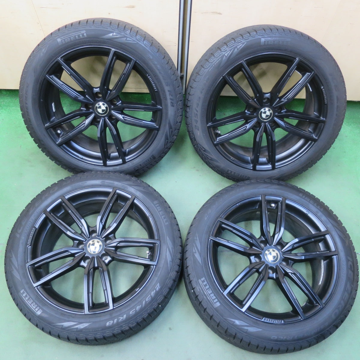バリ溝！22年！8.5分◎BMW 等 KELLENERS 245/45R18 スタッドレス ピレリ アイスゼロ アシンメトリコ ケレナーズ 18インチ PCD112/5H◎6092908イス