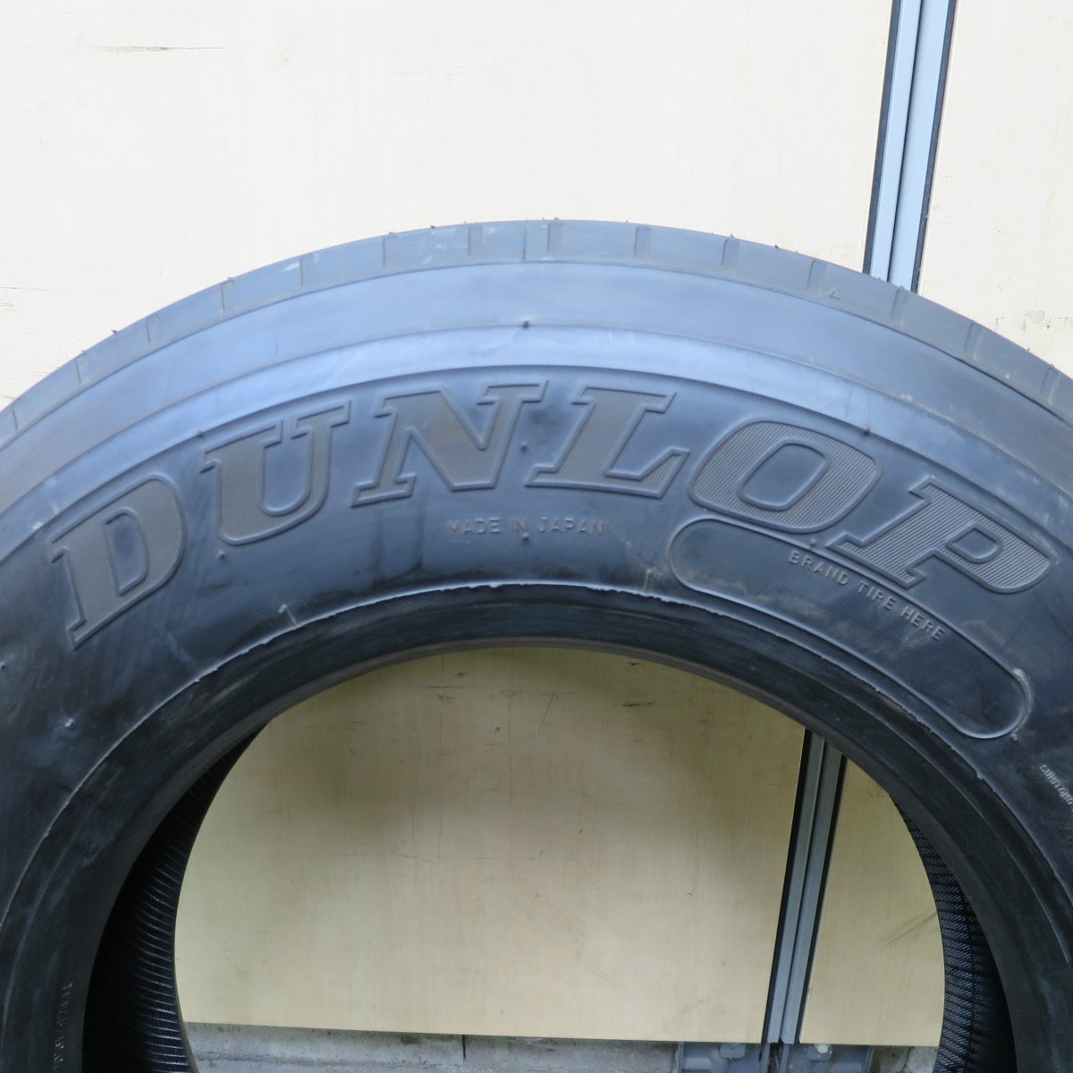 新車外し！25年！1本★トラック タイヤ 225/80R17.5 123/122L ダンロップ SP330K 17.5インチ★6041802ナノタ