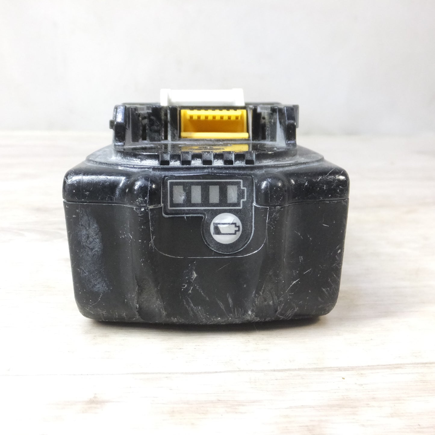 [送料無料] ◆makita マキタ Li-on リチウムイオンバッテリー BL1860B DC18V 6.0Ah 108Wh 電動工具◆