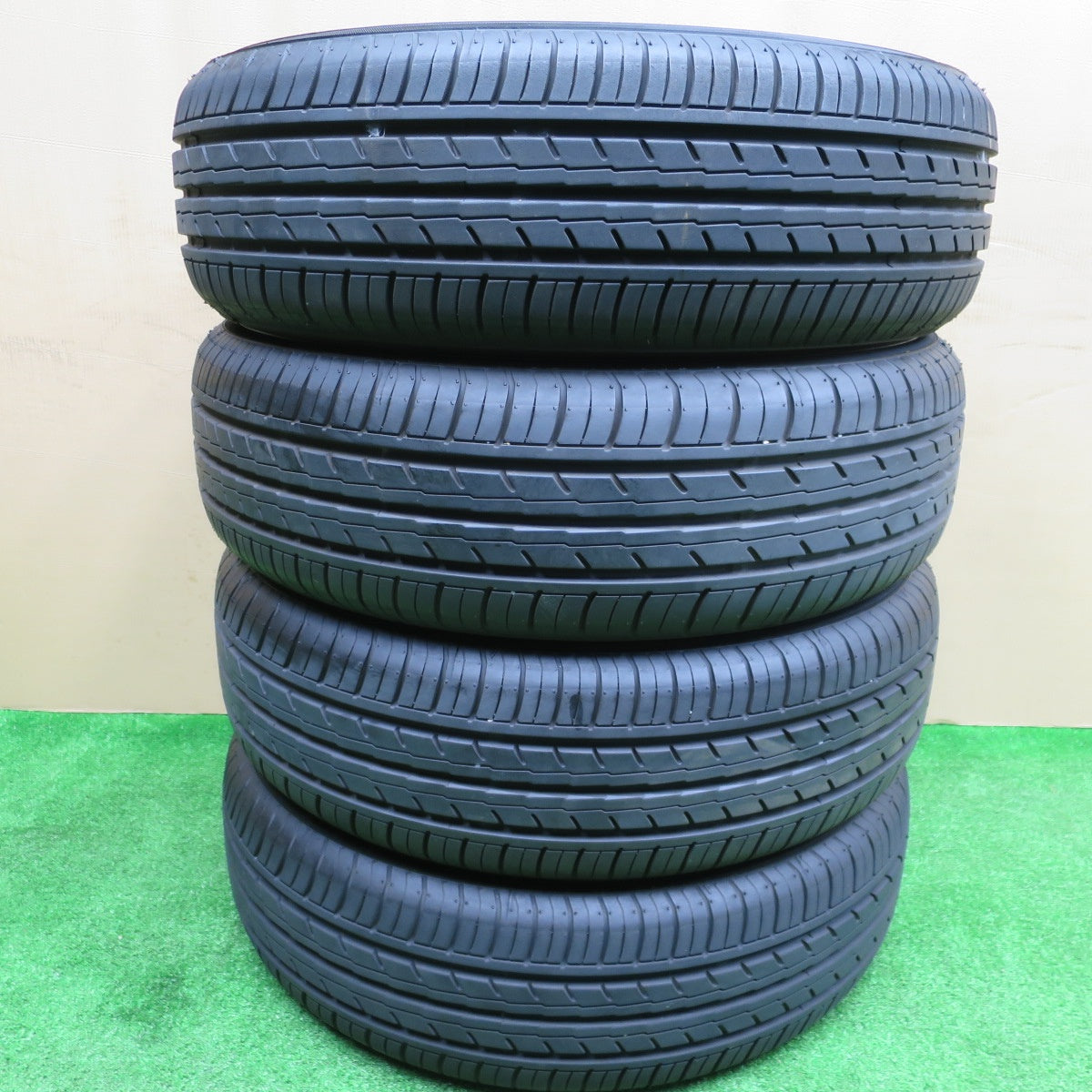バリ溝！24年！9.5分以上★185/65R15 ヨコハマ BluEarth-ES ES32 ブルーアース タイヤ 15インチ プリウス ティーダ フリード bB 等★5121103NKノタ