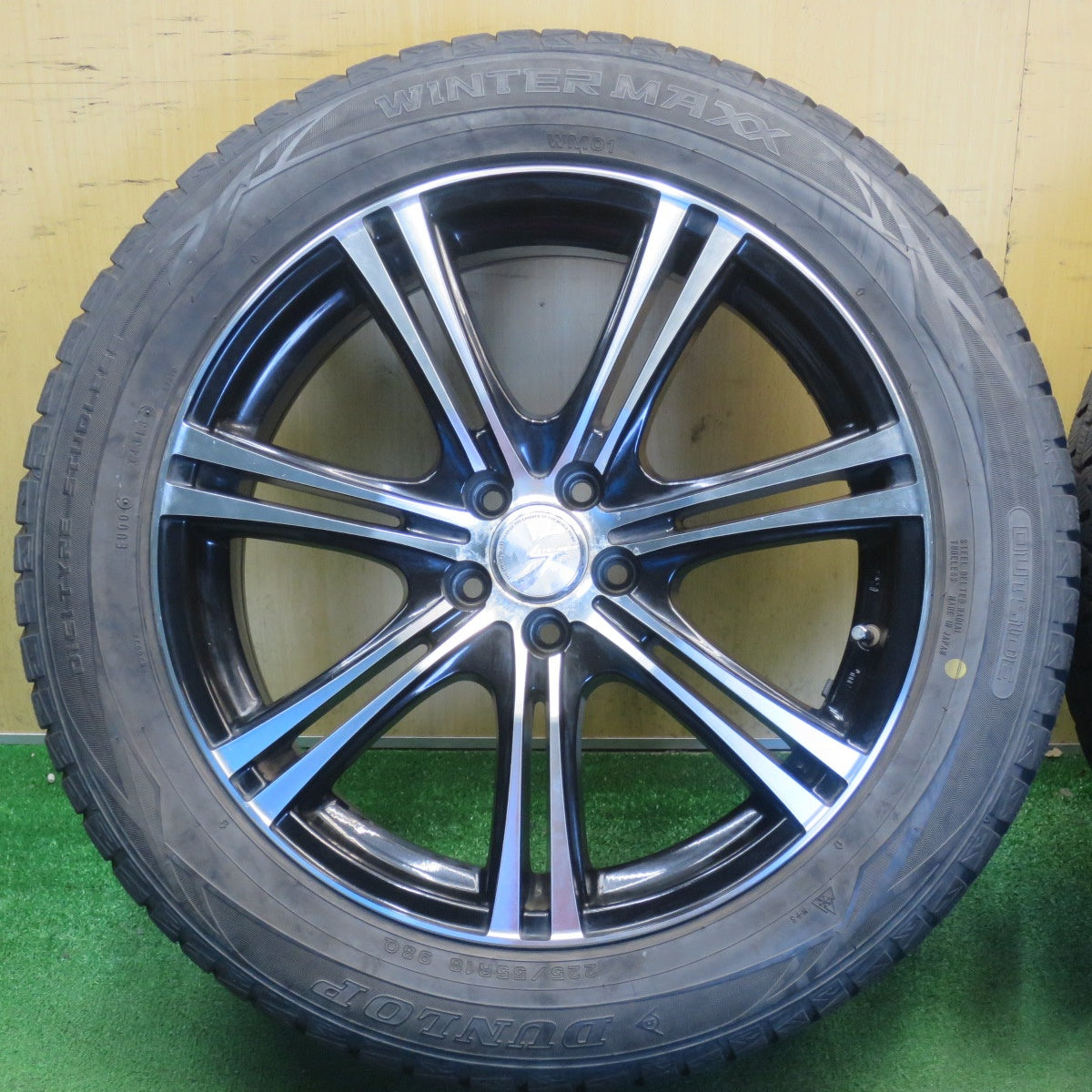 4本価格★フォレスター 等 225/55R18 スタッドレス ダンロップ ウインターマックス WM01 STRANGER ストレンジャー 18インチ PCD100/5H★6051007NJス