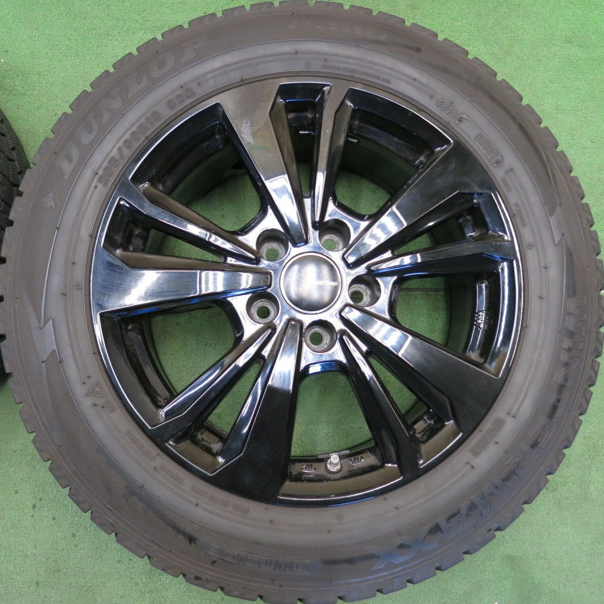バリ溝！9分◎ジープ 等 smartline 365 205/60R16 スタッドレス ダンロップ ウインターマックス WM02 スマートライン 16インチ PCD110/5H◎6072605HAス