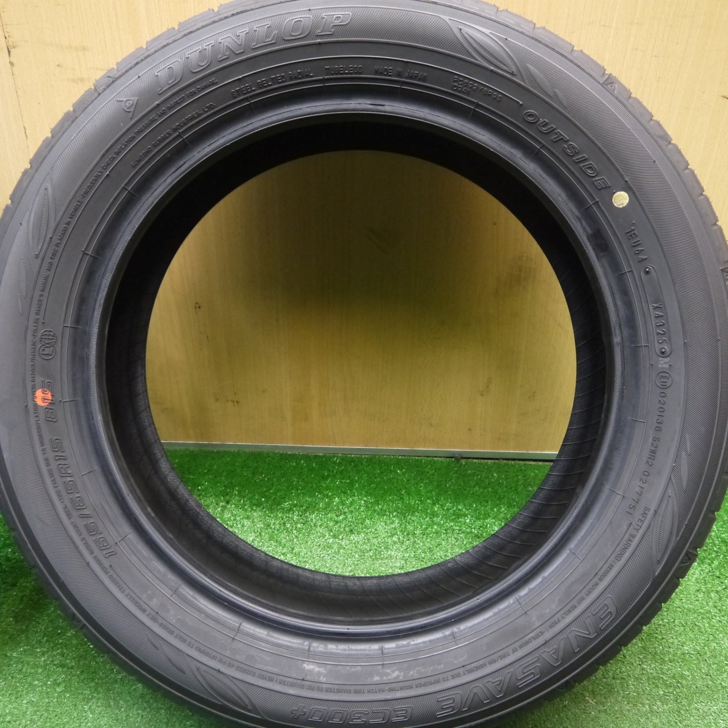 新車外し！25年★165/65R15 ダンロップ エナセーブ EC300+ タイヤ 15インチ タフト ソリオ デリカ D:2 等★5121908Hノタ