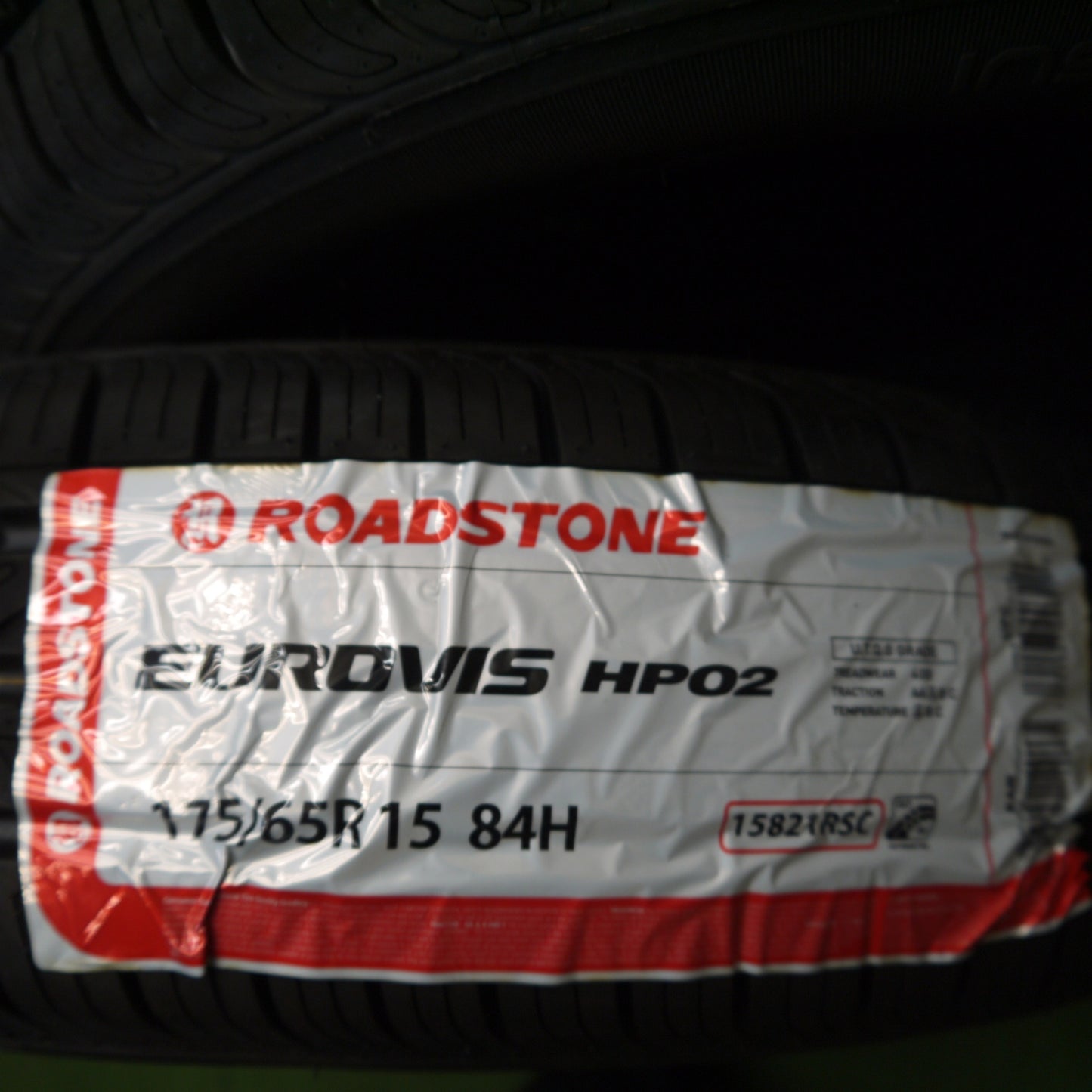 未使用！25年★175/65R15 ロードストーン EUROVIS HP02 タイヤ 15インチ ヤリス アクア スイフト スペイド 等★6050811Hノタ