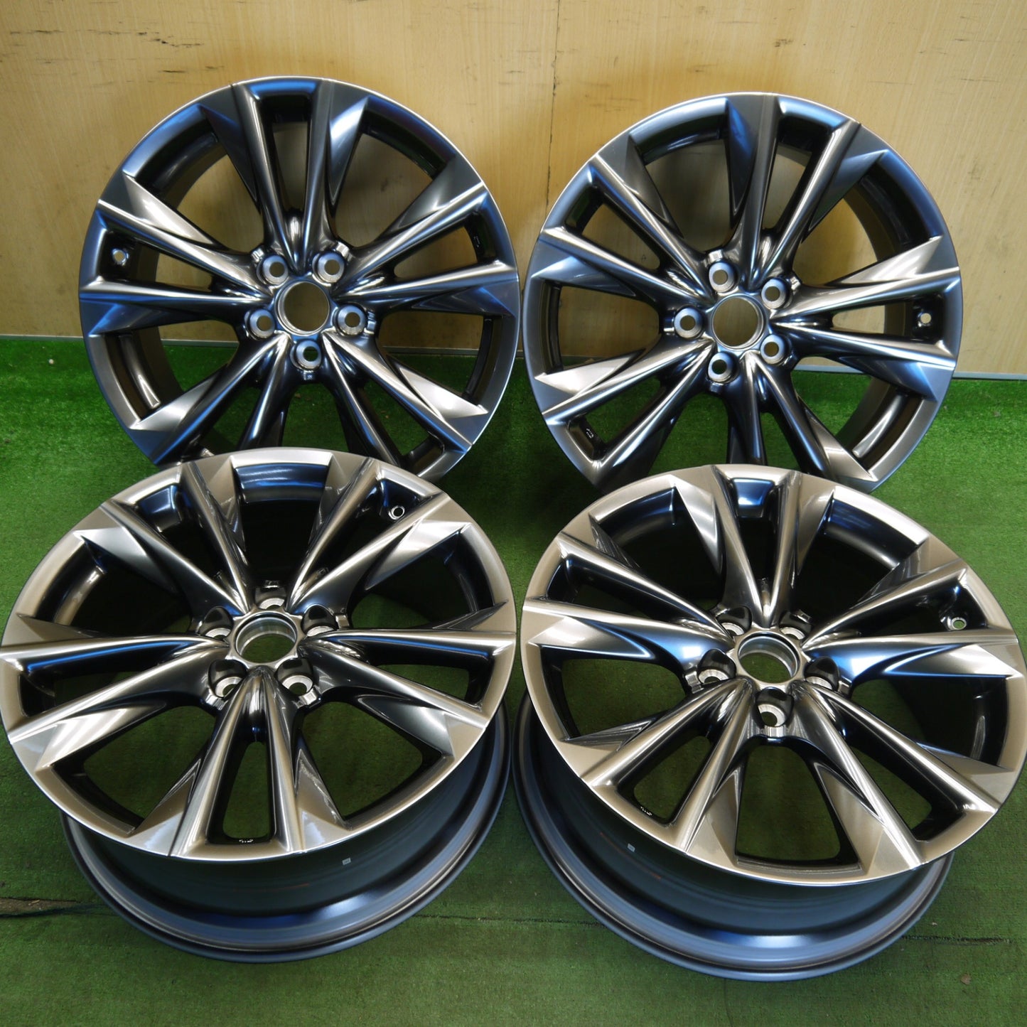 新車外し★レクサス ES Fスポーツ 純正 ホイール 19インチ 19×8J PCD114.3/5H★6051105Hホ