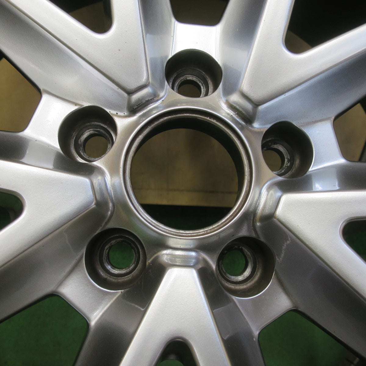 バリ溝！23年！キレイ！9.5分★ベンツ 等 245/35R19 275/35R19 スタッドレス クーパー WEATHER-MASTER ICE 100 社外 アルミ 19インチ PCD112/5H★6052701イス