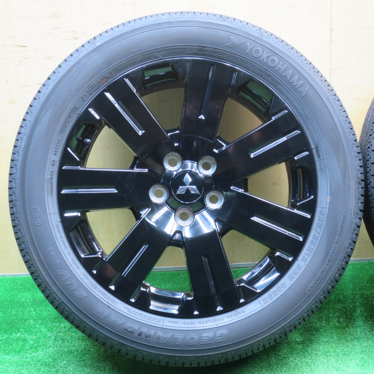 新車外し！25年★三菱 デリカ D:5 シャモニー 純正 ENKEI 225/55R18 ヨコハマ ジオランダー SUV G055 G055E 18インチ エンケイ D5 PCD114.3/5H★5102403NJノ