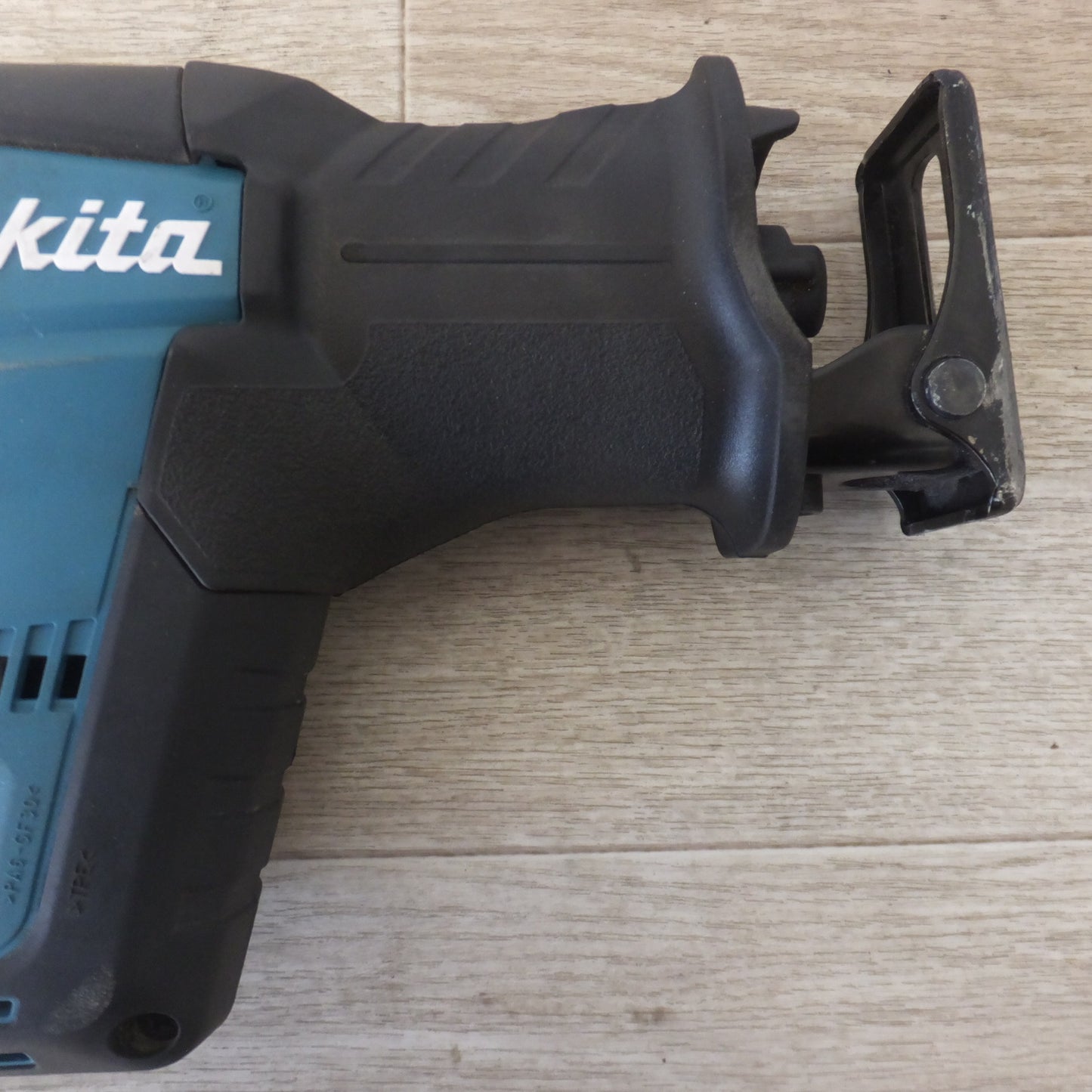 [送料無料] ★マキタ makita 充電式レシプロソー JR188D 18V 本体のみ★