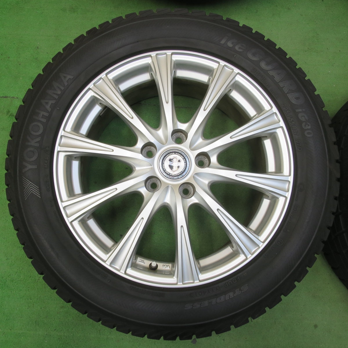 4本価格★スタッドレス 225/55R17 ヨコハマ アイスガード iG30 JOKER ジョーカー 17インチ PCD114.3/5H★5051013イス