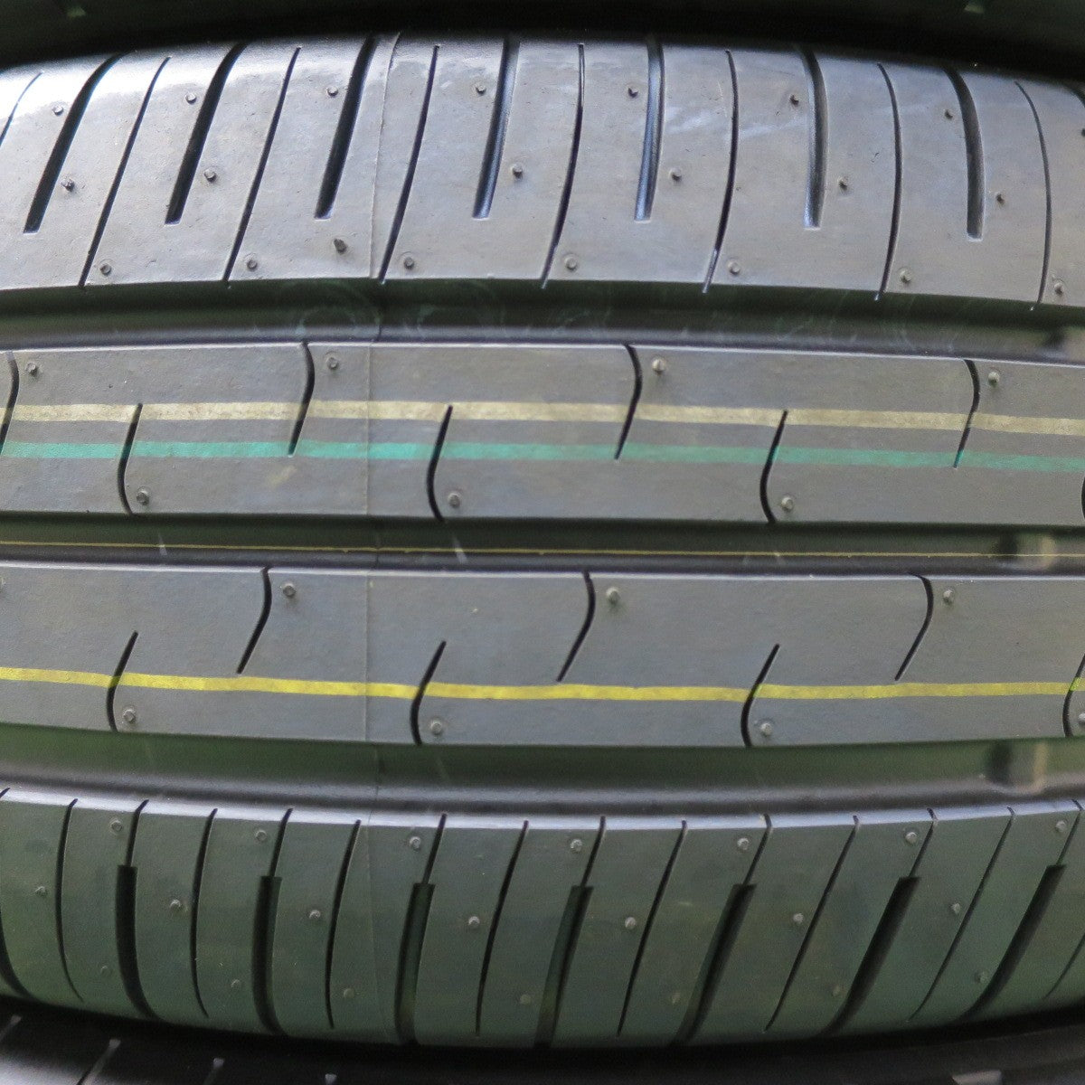 新車外し！25年★195/65R15 トーヨー ナノエナジー J64 タイヤ 15インチ プリウス ノア ヴォクシー ステップワゴン セレナ 等★5051702イノタ