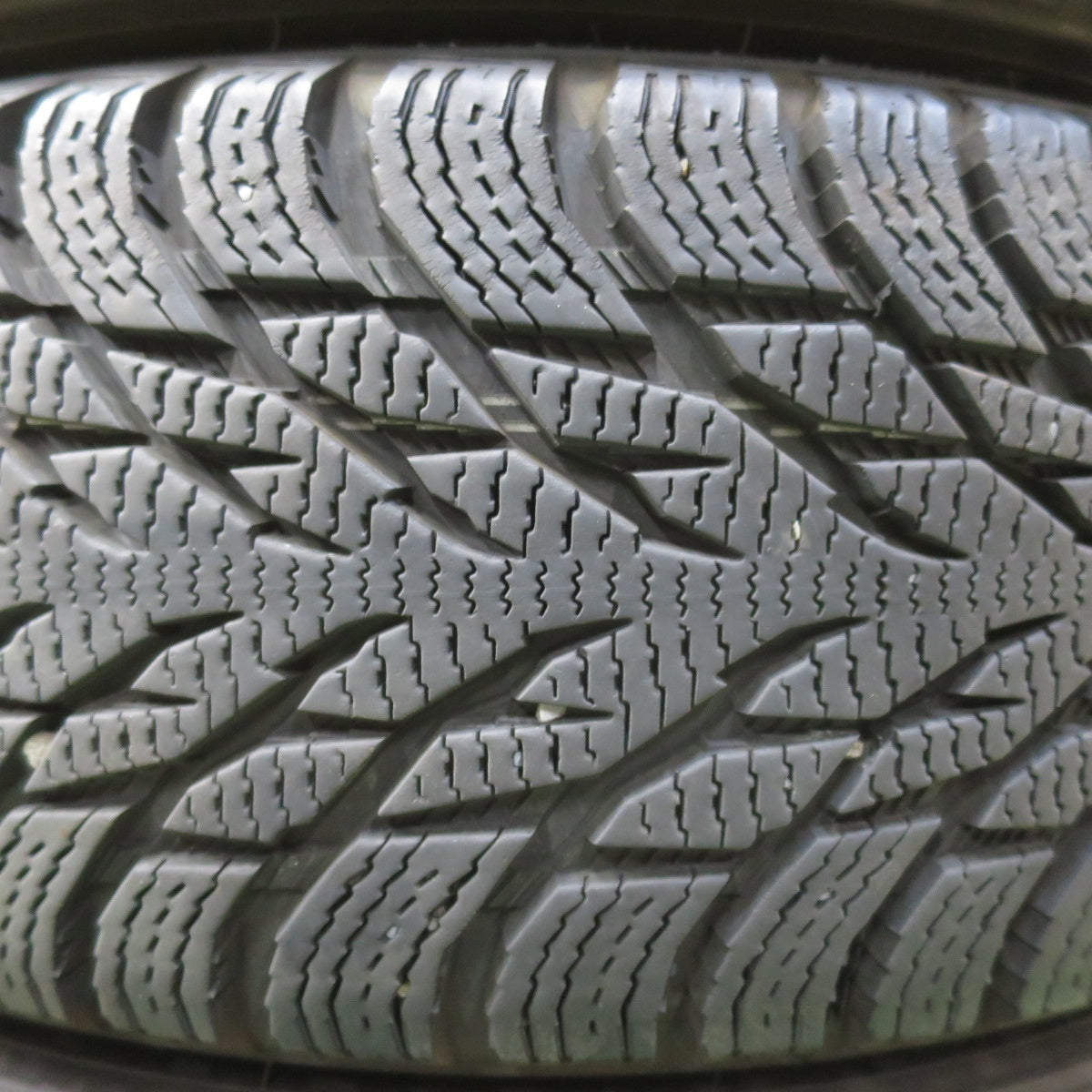 バリ溝！キレイ！9分★MINI ミニ クーパー F55 F56 純正 175/65R15 スタッドレス ノキアン タイヤ ハッカペリッタ R3 15インチ PCD112/5H★5102010イス