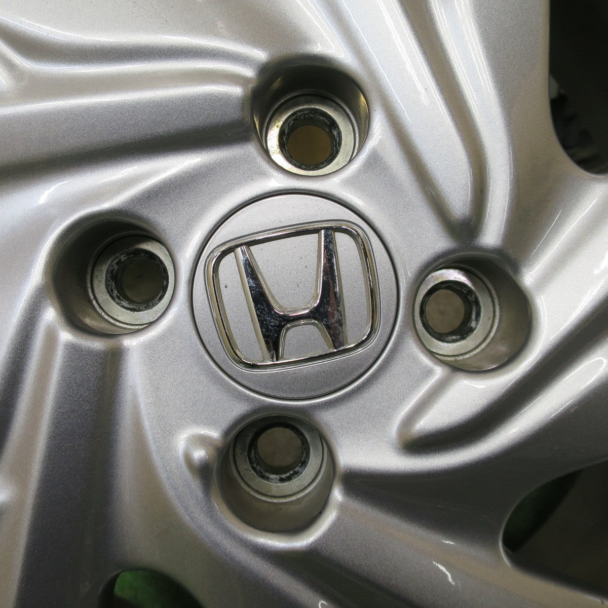 4本価格★ホンダ シャトル 純正 ホイール 16インチ 16×6J PCD100/4H★6060302NGホ
