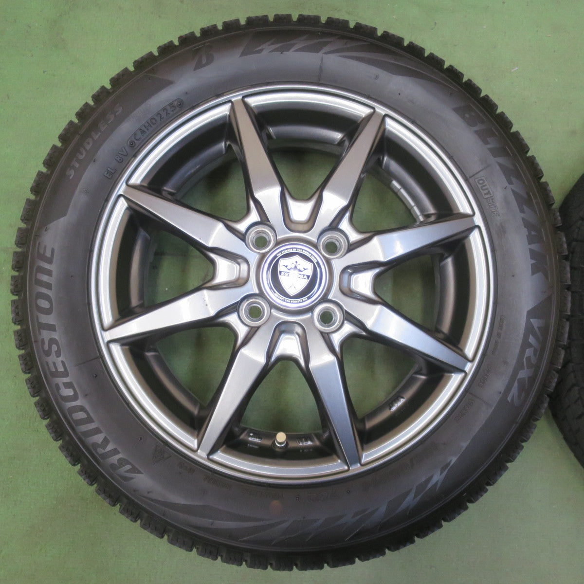 バリ溝！25年！キレイ！9.5分★スタッドレス 155/65R14 ブリヂストン ブリザック VRX2 ESTROSA EST-8S エステローザ 14インチ PCD100/4H★6053011イス