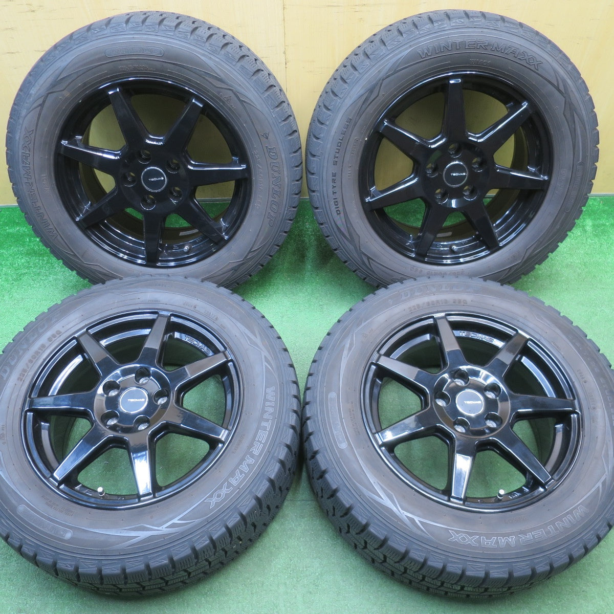 バリ溝！キレイ！9.5分★BMW 等 TECMAG Type 207R 225/60R16 スタッドレス ダンロップ ウインターマックス WM01 テクマグ タイプ 207R 16インチ PCD112/5H★6021006NJス