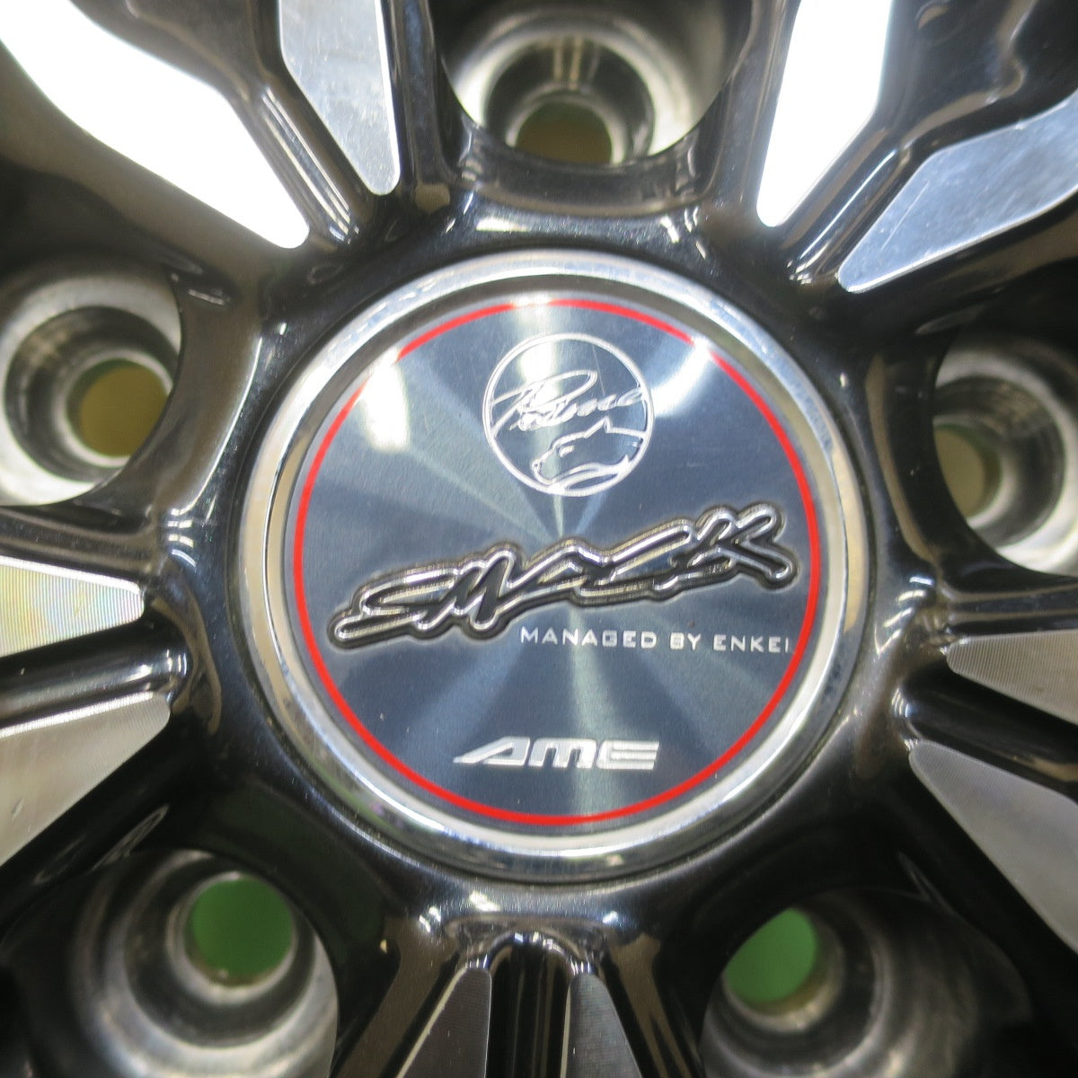 バリ溝！24年！キレイ！9.5分◎スタッドレス 225/55R17 ブリヂストン ブリザック VRX2 SMACK CREST ENKEI AME スマック エンケイ 17インチ PCD114.3/5H◎6061507イス
