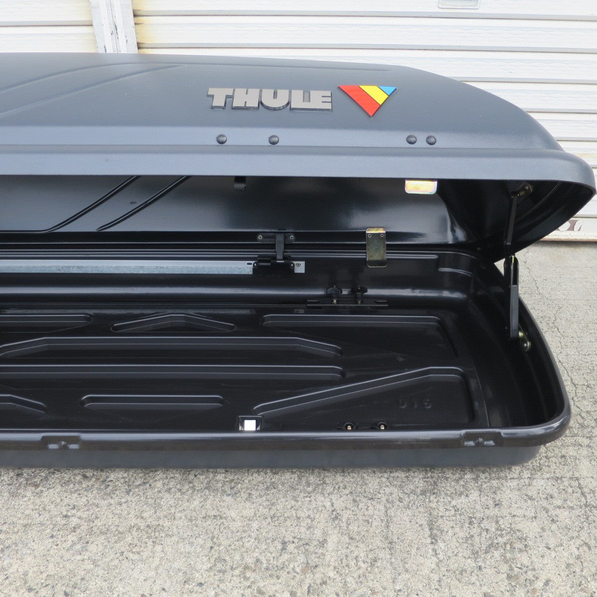 【岐阜発 直接引取限定】鍵2本付き☆フォレスター 等 THULE ルーフ ボックス ルーフ キャリア セット ベースキャリア バー スーリー☆