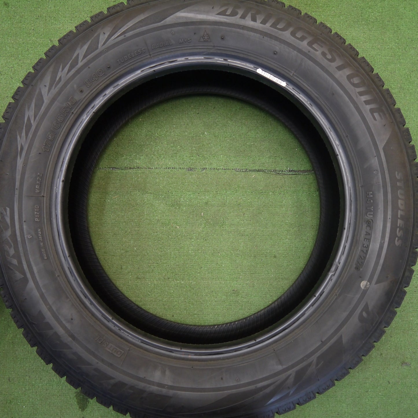 4本価格！22年★スタッドレス 175/65R15 ブリヂストン ブリザック VRX2 タイヤ 15インチ ヤリス アクア スペイド ヴィッツ フィット スイフト 等★6050803Hスタ