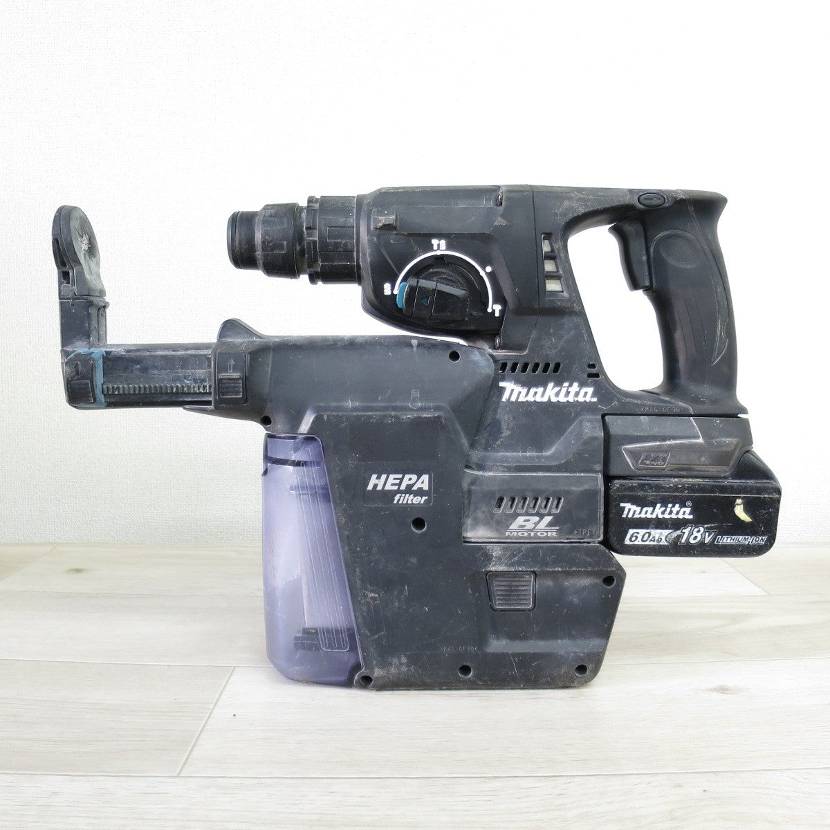 [送料無料] ◇マキタ 24mm 充電式 ハンマドリル HR244D 電動 工具 ハンマードリル 集じんシステム DX01 バッテリ BL1860B◇