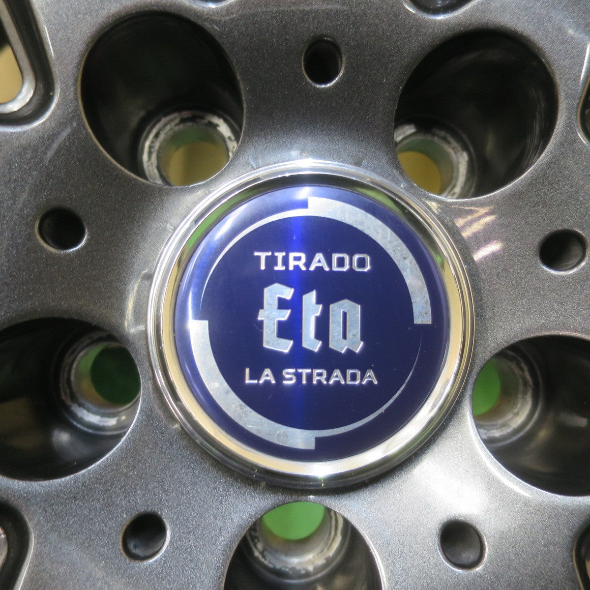 バリ溝！23年！キレイ！9.5分★スタッドレス 215/50R17 トーヨー オブザーブ ガリット GIZ TIRADO Eta LA STRADA ティラード ラストラーダ 17インチ PCD114.3/5H★6040703イス
