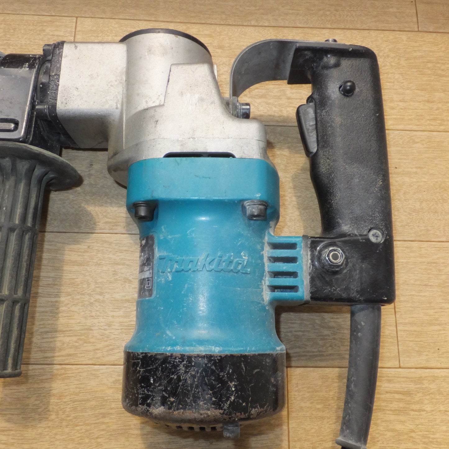 [送料無料] ★マキタ makita 電動ハンマ HM0810　100V～ 11A 50-60Hz 1050W★