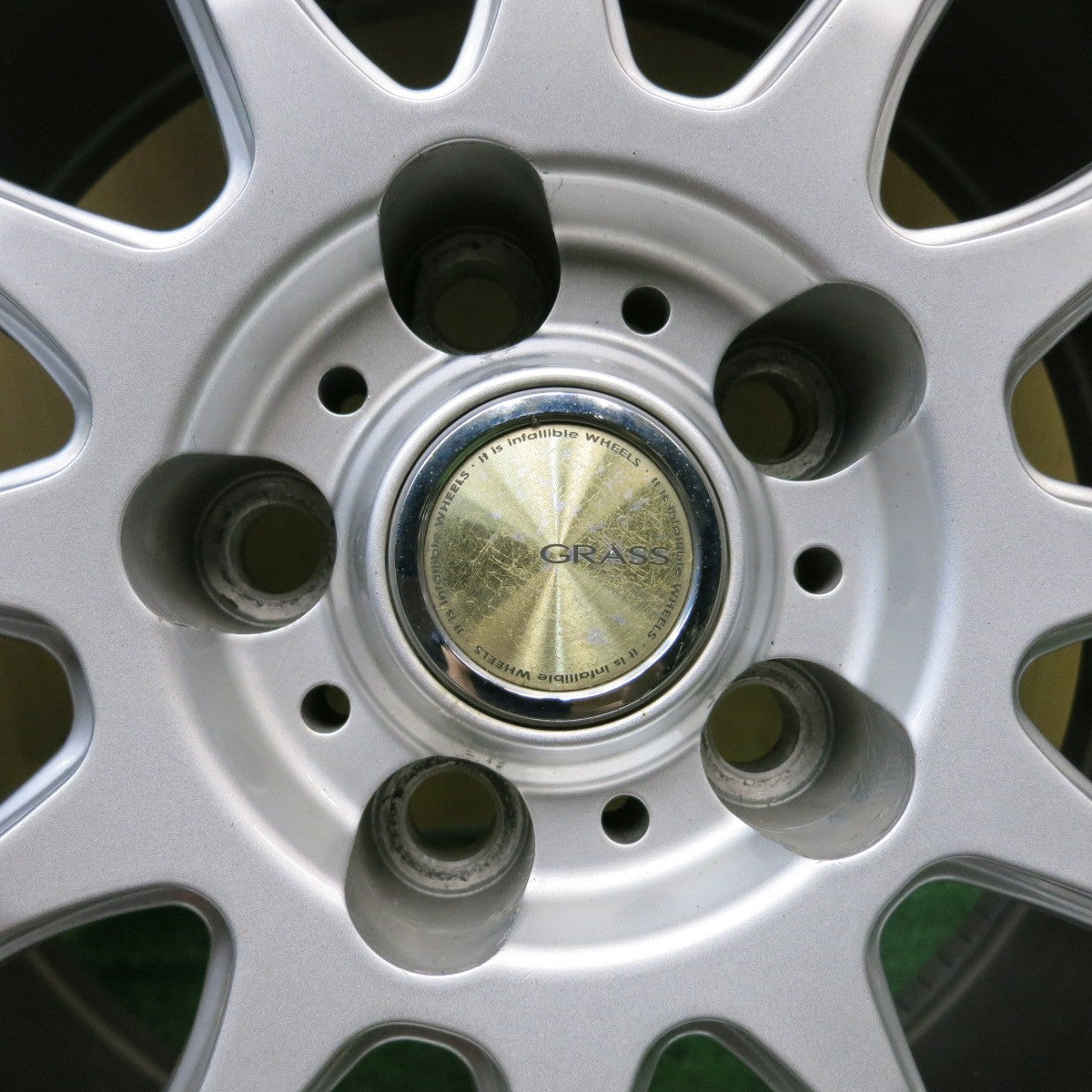 4本価格★スタッドレス 215/65R16 ヨコハマ アイスガード iG30 GRASS グラス 16インチ PCD114.3/5H★5080911HAス
