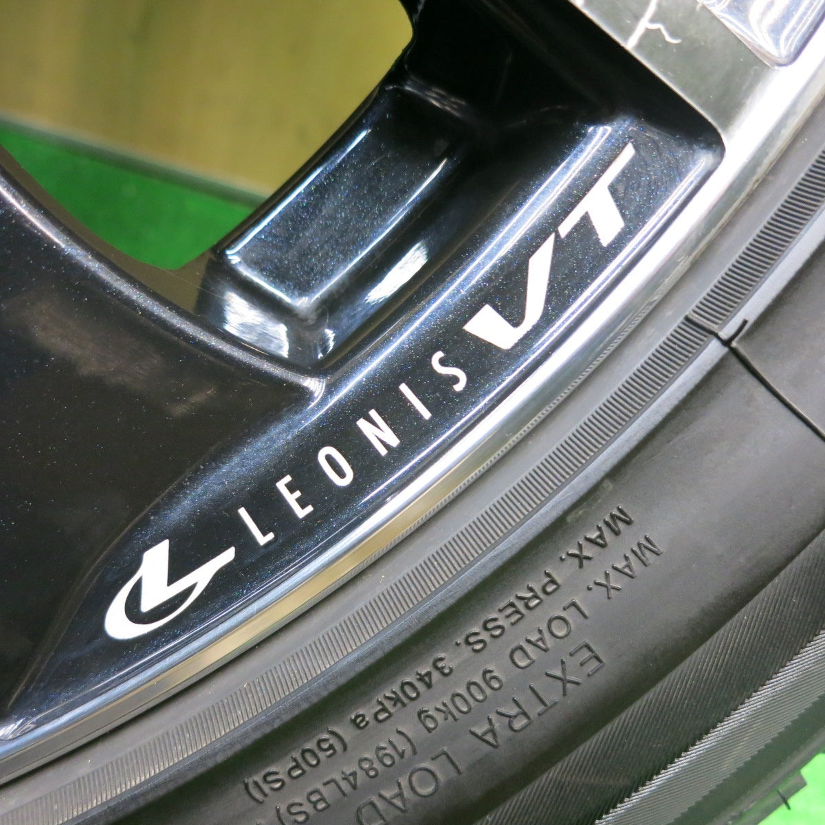 バリ溝！22年！9.5分以上★LEONIS VT 235/55R18 スタッドレス グリップマックス GRIP ICE X SUV レオニス 18インチ PCD114.3/5H★5110908HAス