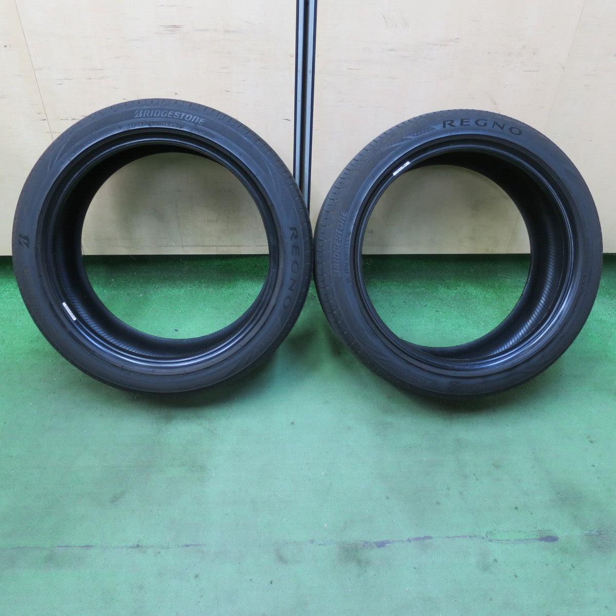 2本価格！23年★225/45R18 ブリヂストン レグノ GR-X2 タイヤ 18インチ クラウン マークX ベンツ 等★5072104イノタ