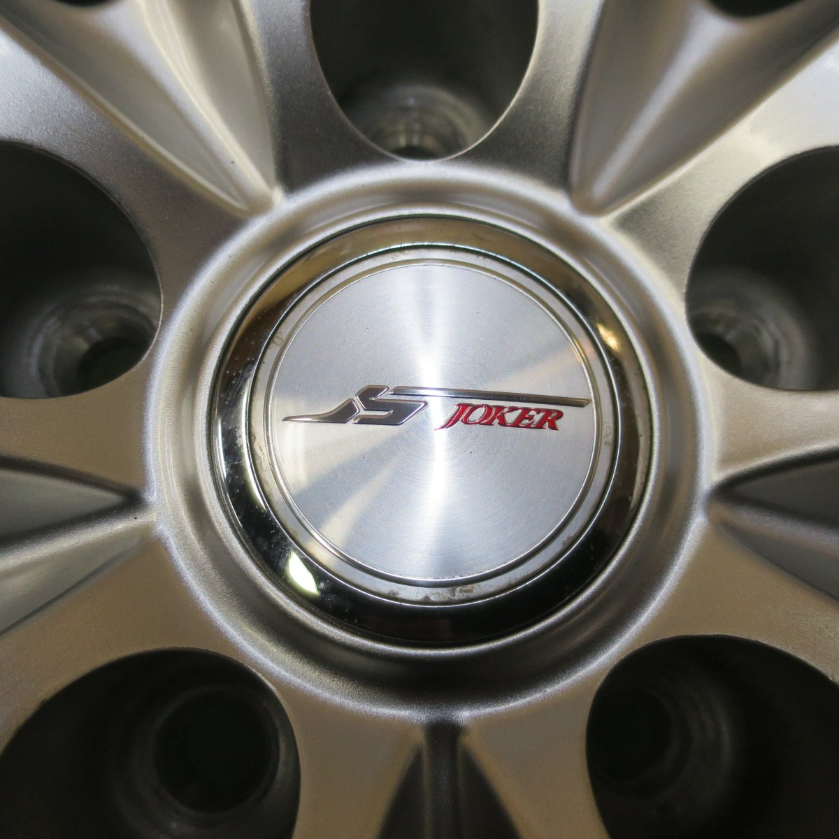バリ溝！キレイ！9.5分★スタッドレス 235/60R18 ヨコハマ アイスガード G075 JOKER ジョーカー 18インチ PCD114.3/5H★6061012イス