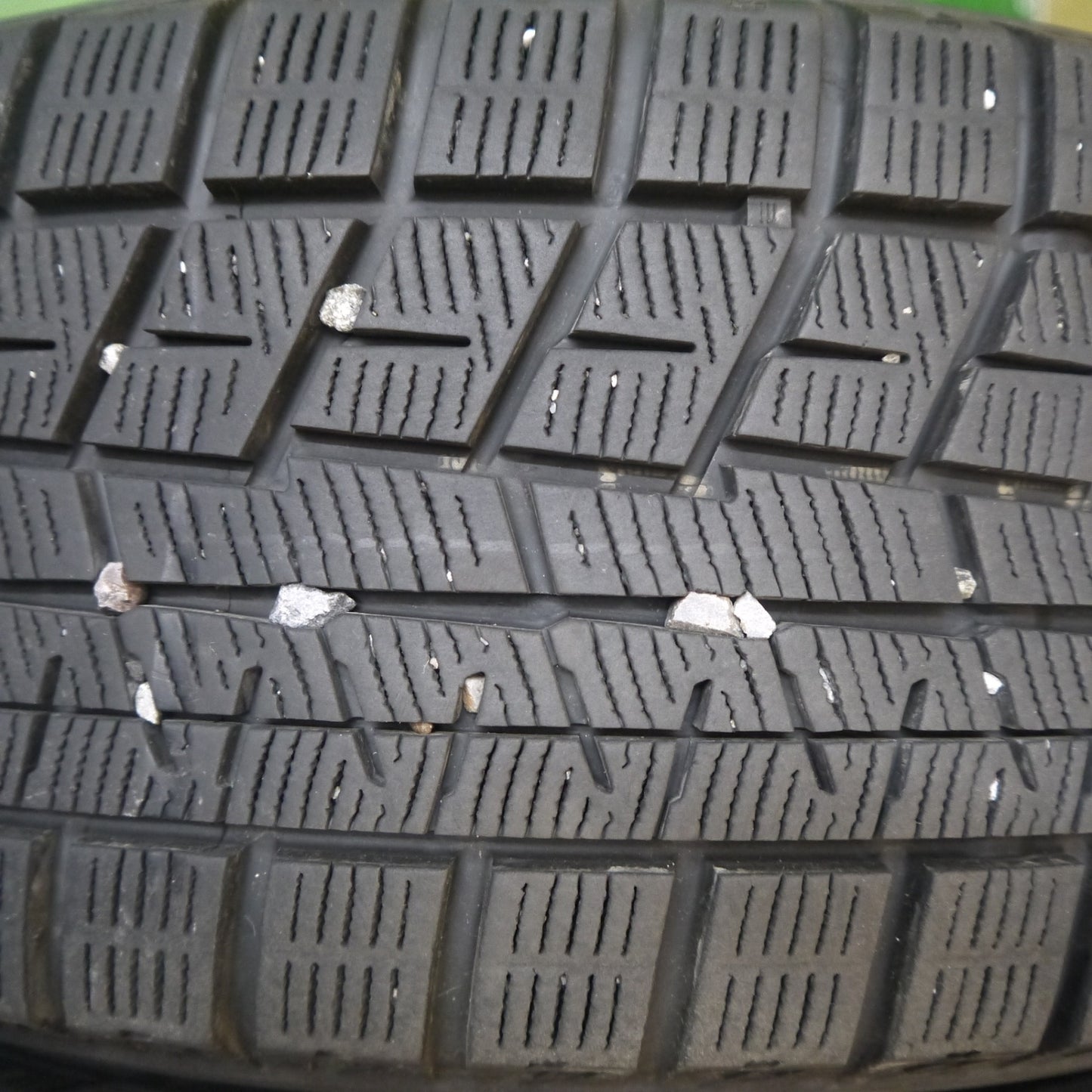 バリ溝！22年！キレイ！9.5分★スタッドレス 205/60R16 ヨコハマ アイスガード iG60 MP-04 16インチ PCD114.3/5H★5121707Hス