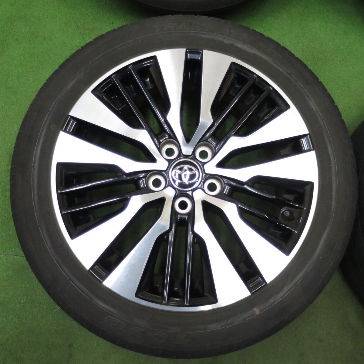 キレイ★トヨタ 30系 アルファード ヴェルファイア SC ZG 純正 235/50R18 トーヨー トランパス R30 18インチ PCD114.3/5H★6021603ナノ