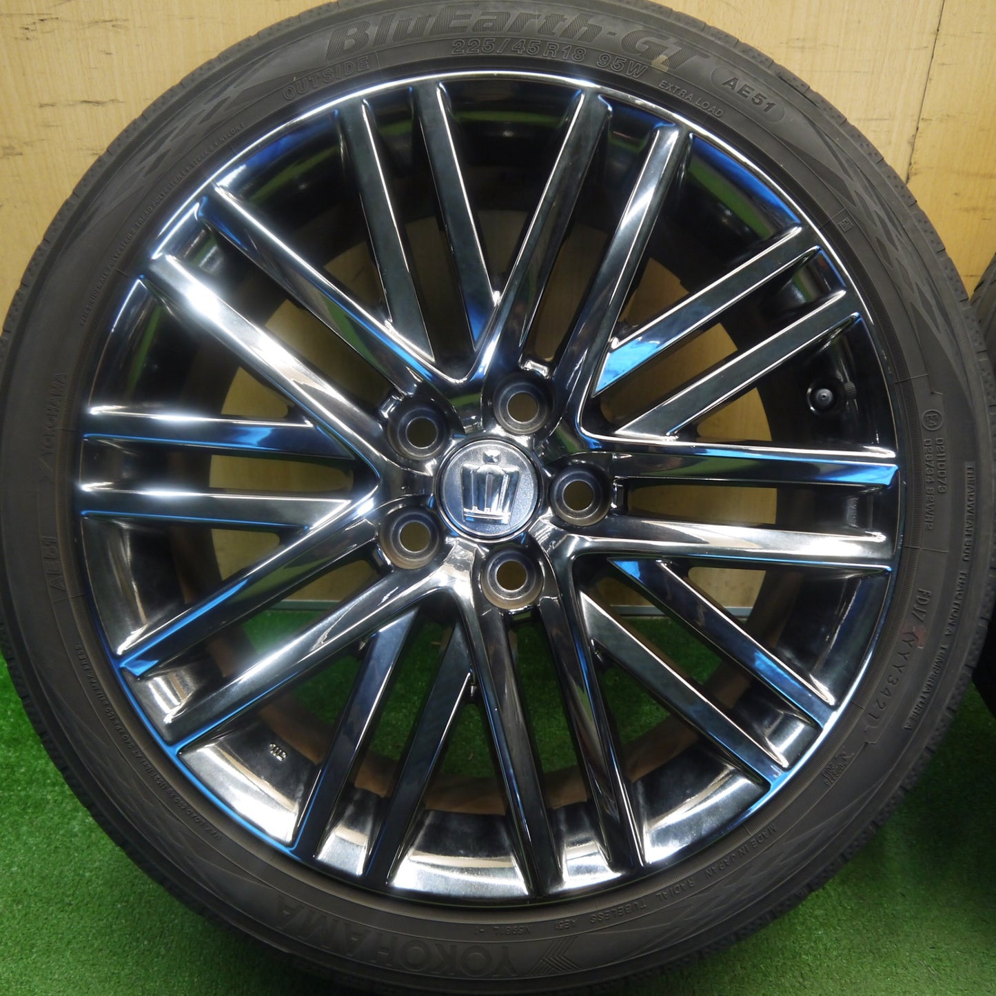 キレイ★トヨタ 210系 クラウン アスリート 純正 225/45R18 ヨコハマ BluEarth-GT AE51 ブルーアース 18インチ PCD114.3/5H★6041501Hノ