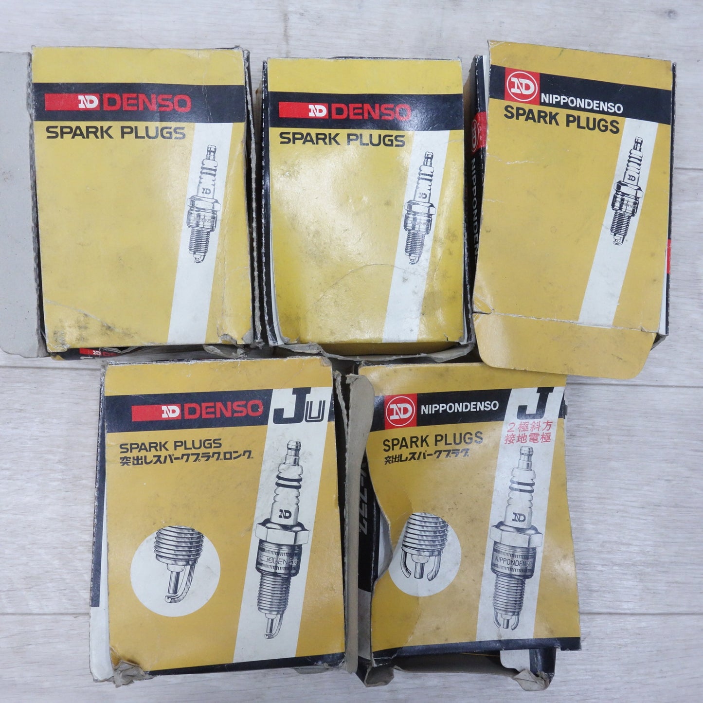 [送料無料] 未使用!大量まとめ売り◆デンソー NGK トヨタ純正 スパーク プラグ W14EX-U W20ET-S W22EP-S11 J16A-U11 S-27（N229 18 600）など◆