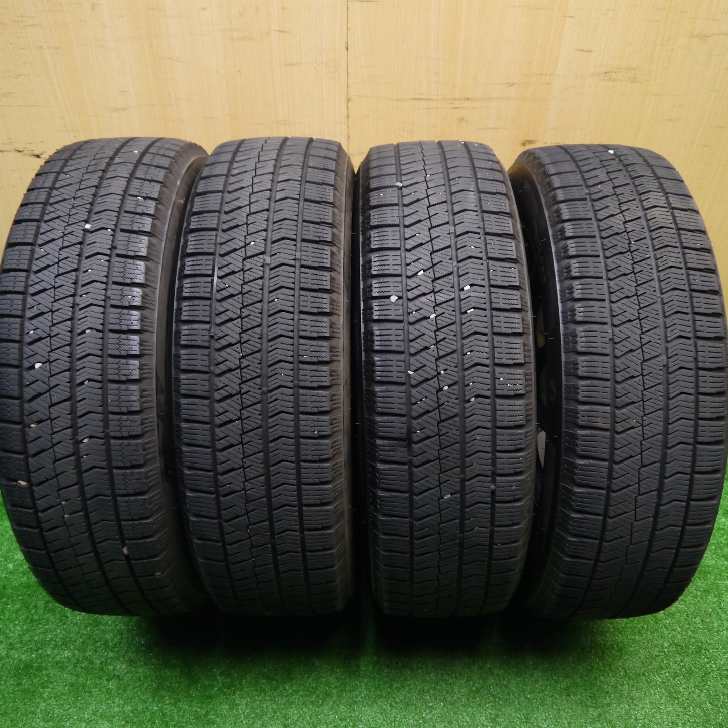 バリ溝！21年！キレイ！9.5分★スタッドレス 195/60R17 ブリヂストン ブリザック VRX2 VELVA SPORTZ ヴェルヴァ 17インチ PCD100/4H★5101410Hス
