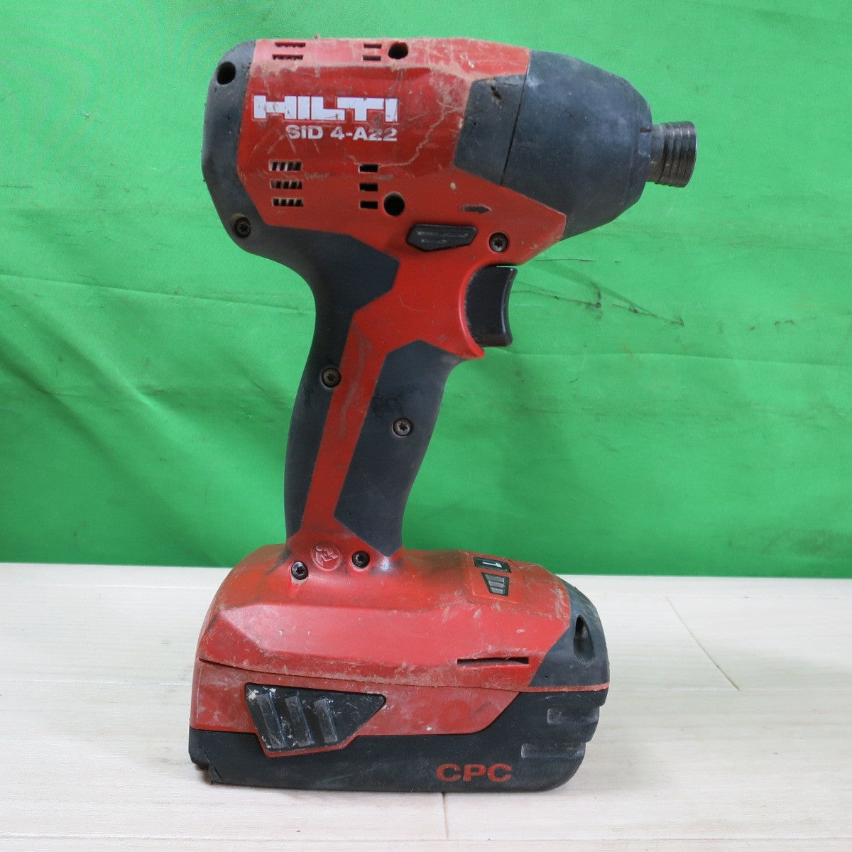 [送料無料] バッテリー2個付き☆HILTI ヒルティ インパクトドライバー SID 4-A22 電動 工具 充電式 DIY コードレス  ②☆