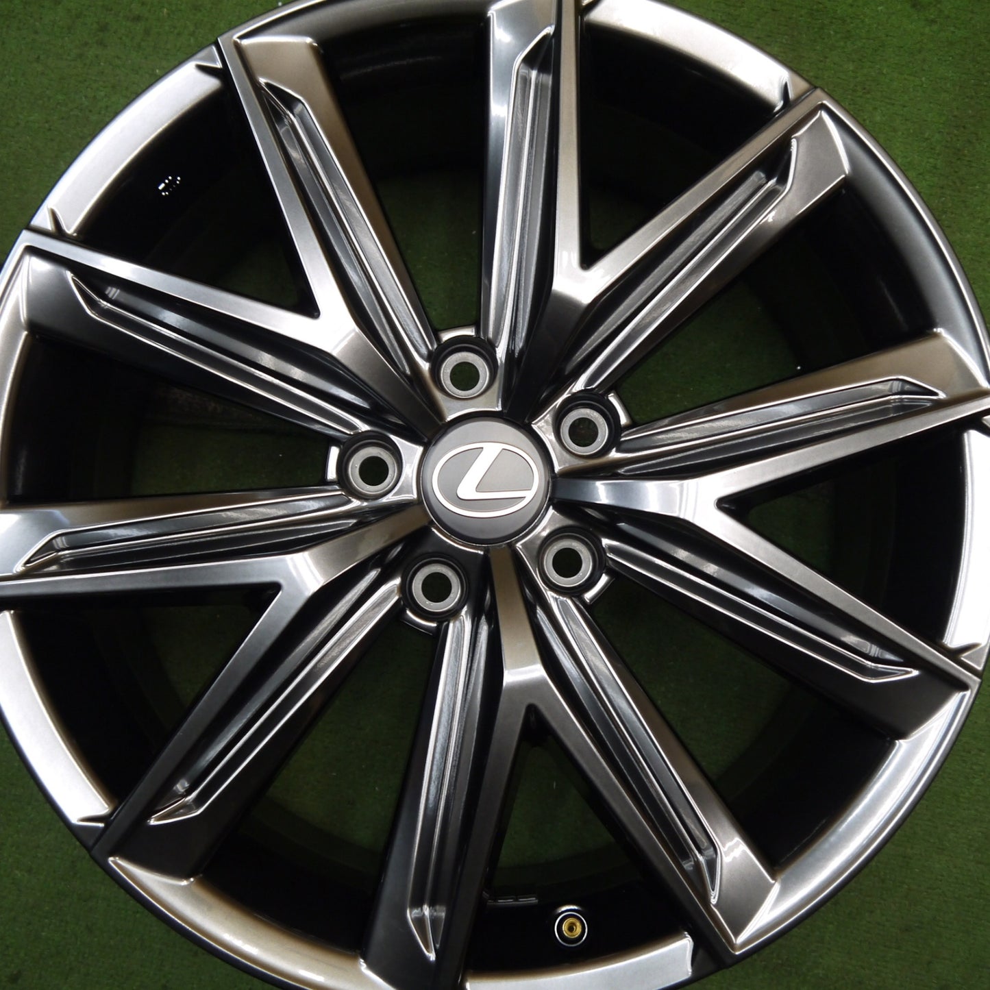 新車外し★レクサス LBX リラックス Relax 純正 ホイール 18インチ 18×7J PCD114.3/5H★5081216Hホ