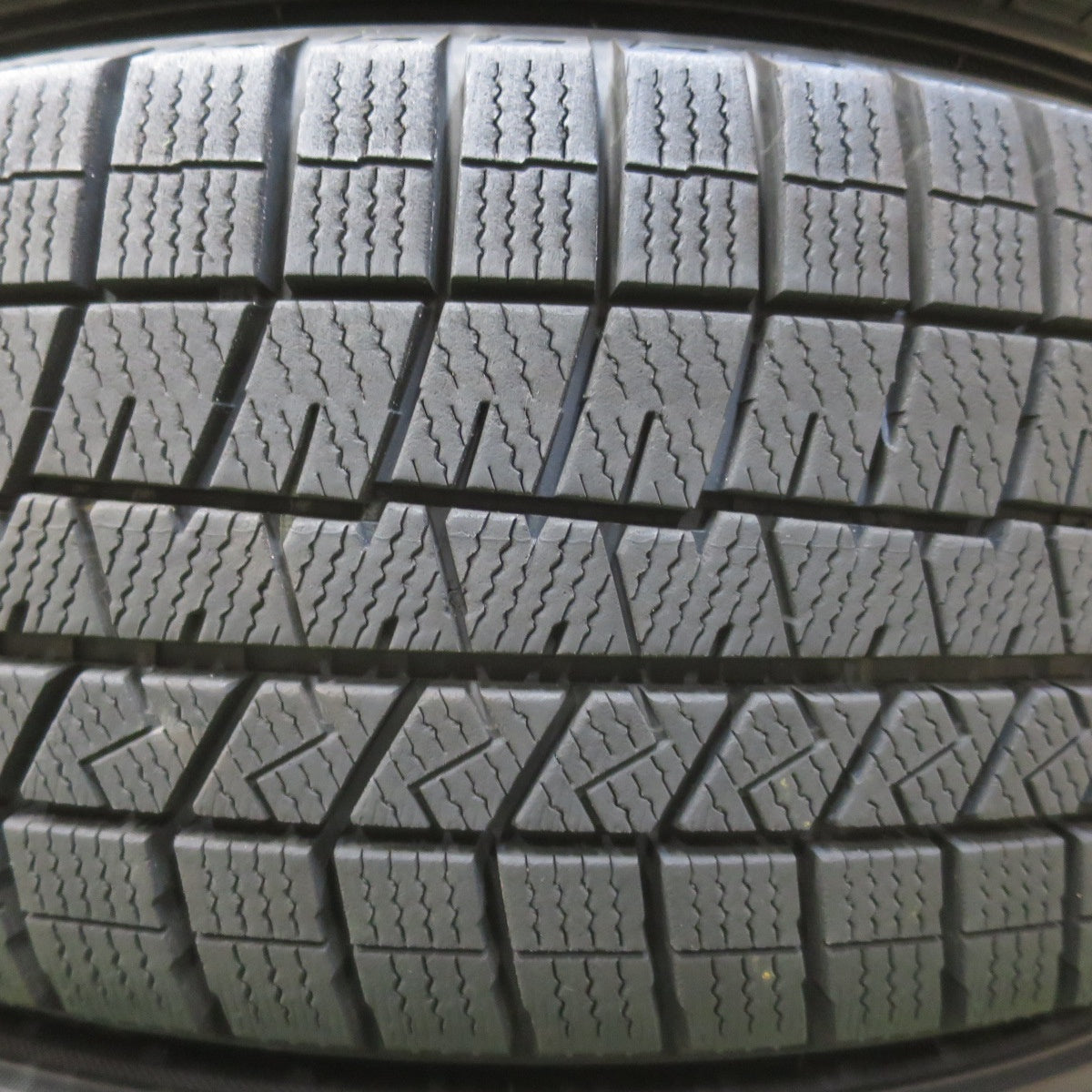バリ溝！22年！キレイ！9.5分★プジョー 等 smartline 365 195/55R16 スタッドレス ダンロップ ウインターマックス 03 スマートライン 16インチ PCD108/4H★6021312イス
