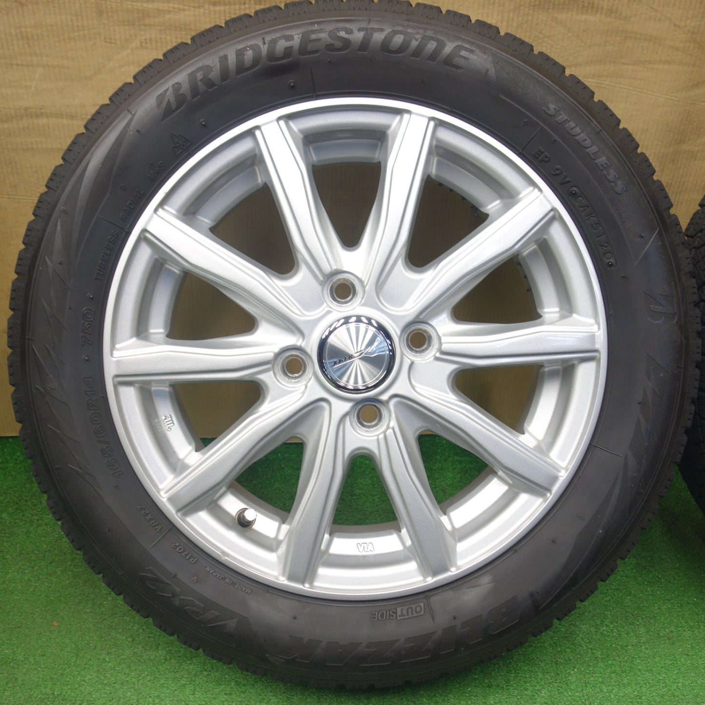 キレイ★スタッドレス 165/60R14 ブリヂストン ブリザック VRX2 JOKER ジョーカー 14インチ 軽サイズ エブリイ クリッパー 等 PCD100/4H★6031203KTス