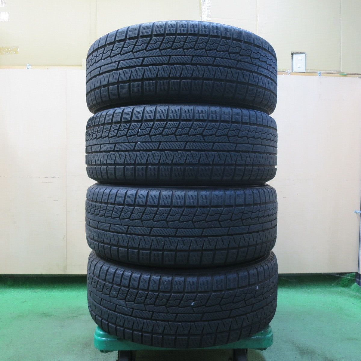 センサー付！バリ溝！21年！キレイ！9.5分★レクサス LS 純正 235/50R18 スタッドレス ヨコハマ アイスガード iG70 18インチ PCD120/5H★5093004イス
