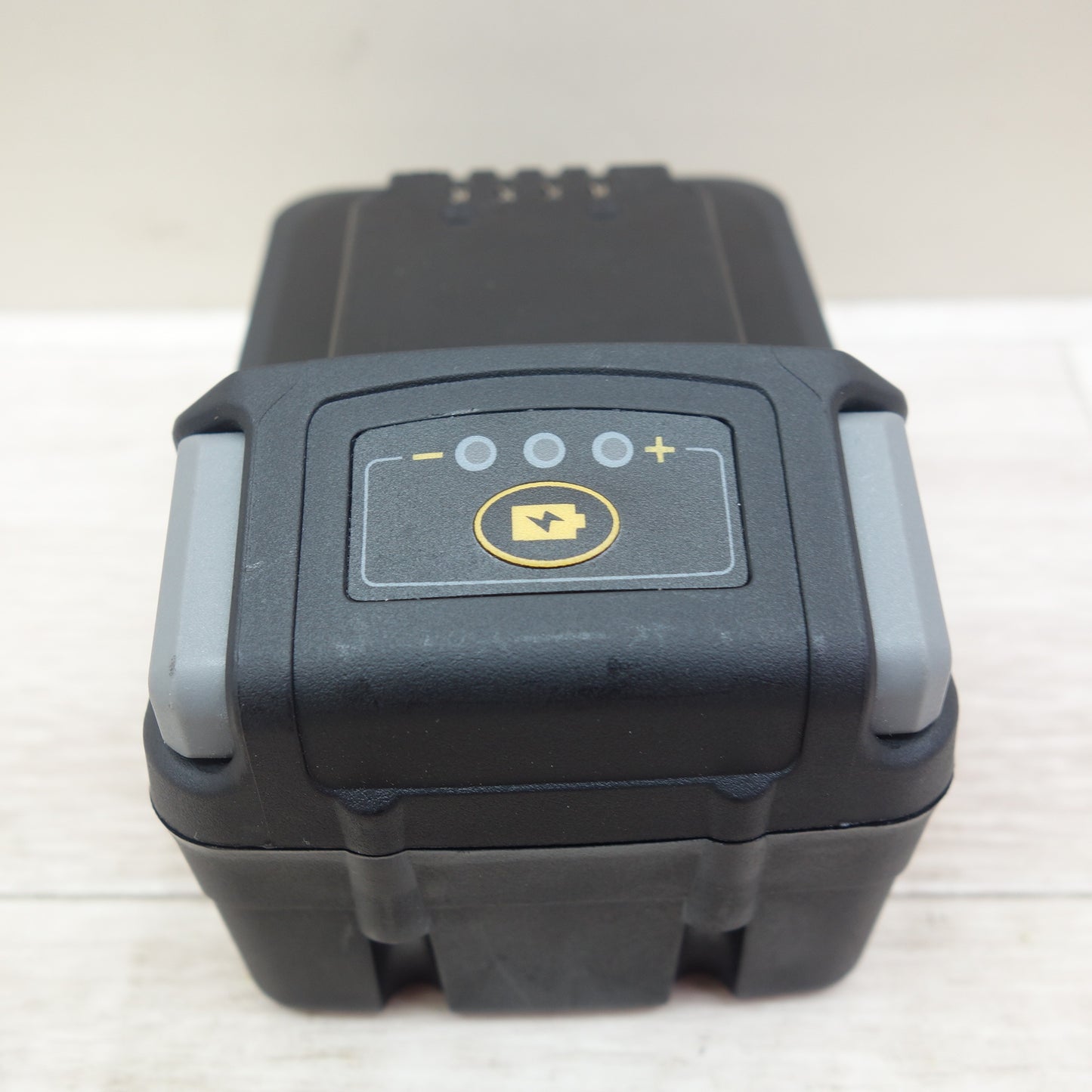 [送料無料] 未使用☆SHINANO リチウム イオン バッテリー 18V 4.0Ah  SI-170W用  電池 パック SI-B2029LA-2  電動 工具☆