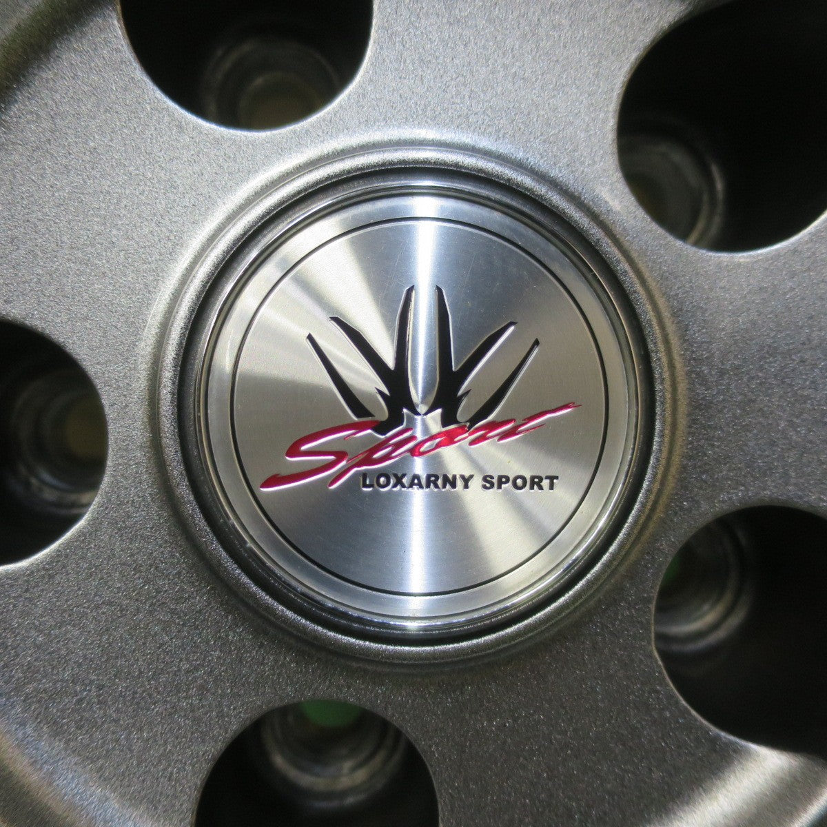 バリ溝！23年！キレイ！9.5分◎LOXARNY SPORT 205/60R16 スタッドレス ブリヂストン ブリザック VRX3 ロクサーニ スポーツ 16インチ PCD114.3/5H◎6092504イス