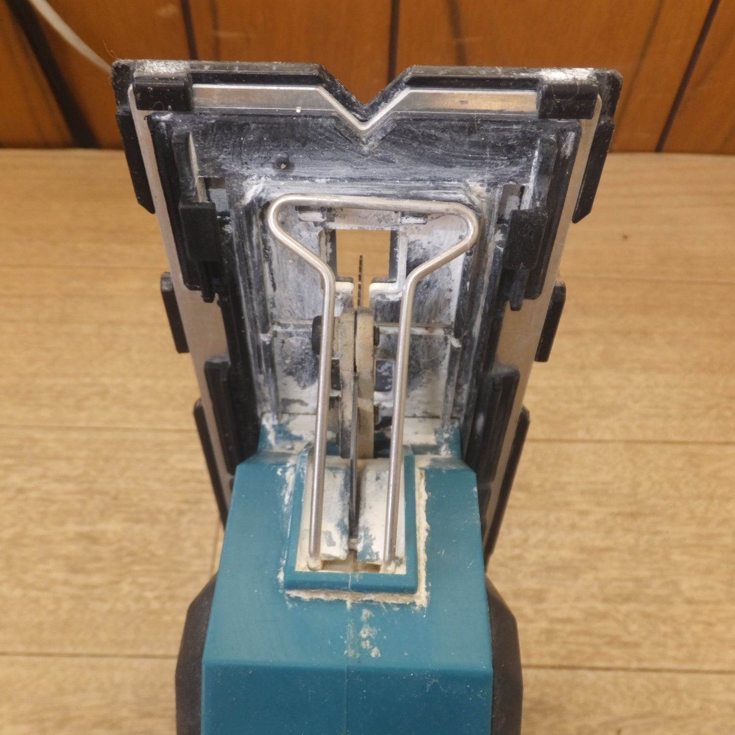 [送料無料] ★マキタ makita 充電式ボードカッタ SD140DRGX 14.4V　バッテリ なし★