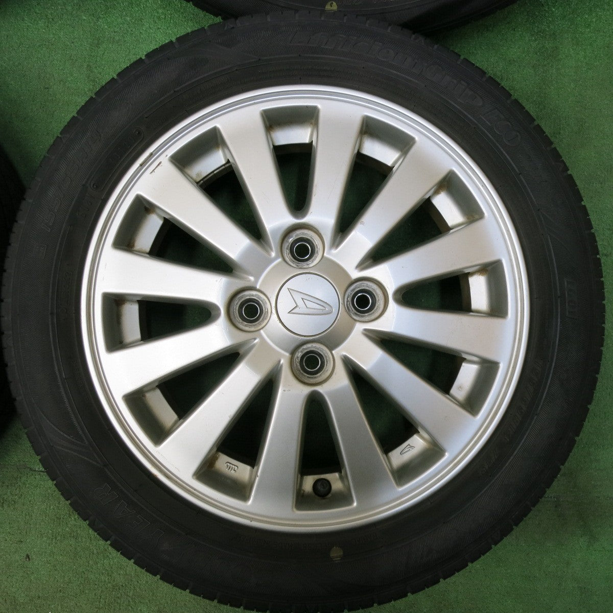 [送料無料] バリ溝！20年！8.5分★ダイハツ タント ムーヴ 等 純正 155/65R14 グッドイヤー EfficientGrip ECO hybrid 14インチ PCD100/4H★4112912SYノ