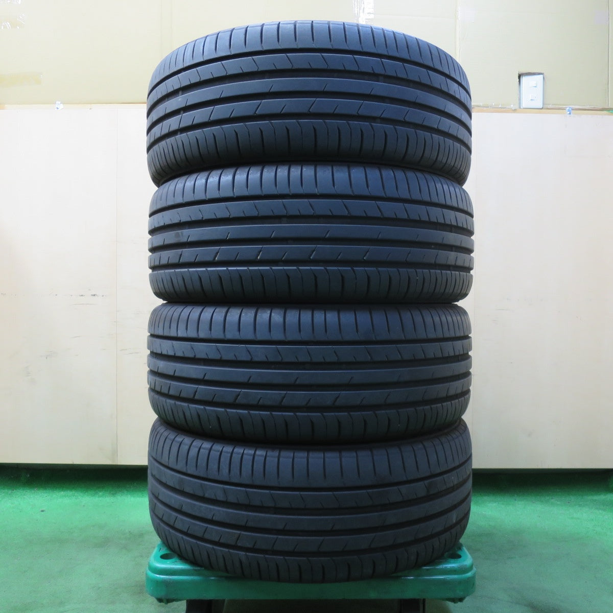 [送料無料] バリ溝！23年！9.5分★LEONIS MX 235/40R19 トーヨー プロクセス スポーツ 19インチ レオニス PCD114.3/5H★4120307イノ