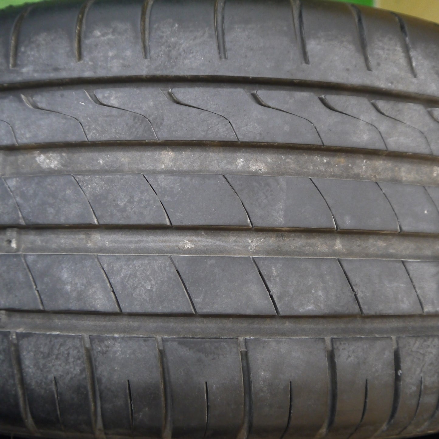 [送料無料] バリ溝！キレイ！8.5分★VENERDi COSMIC 245/40R20 ミネルバ ラジアル F205 ヴェネルディ コスミック 20インチ PCD114.3/5H★5031204Hノ