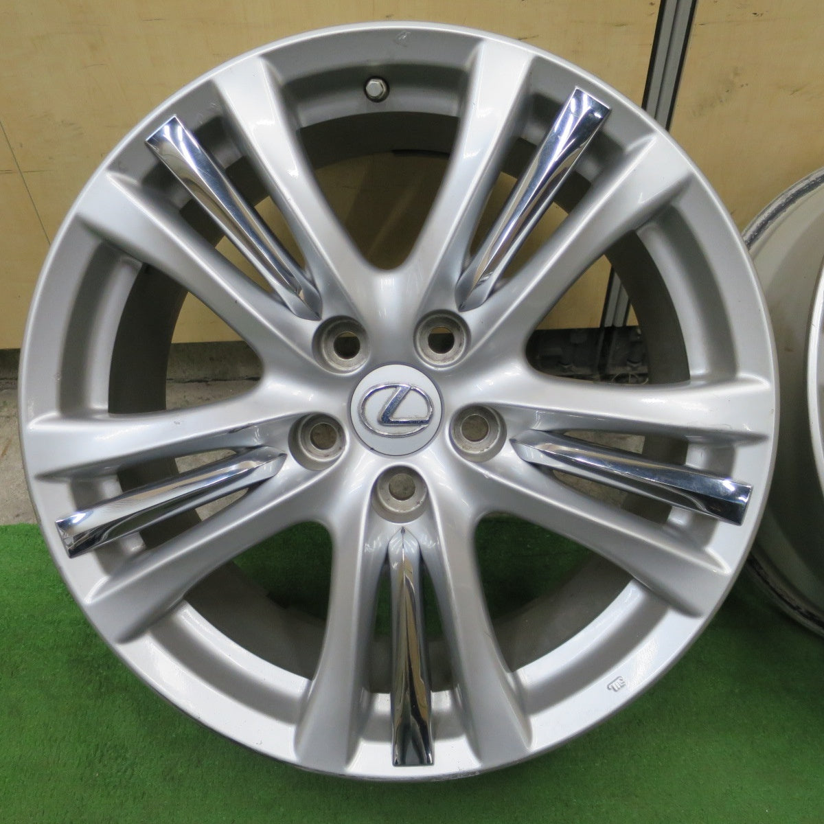 4本価格★レクサス GS 450h 純正 ホイール 18インチ 18×8J PCD114.3/5H★6040702NGホ