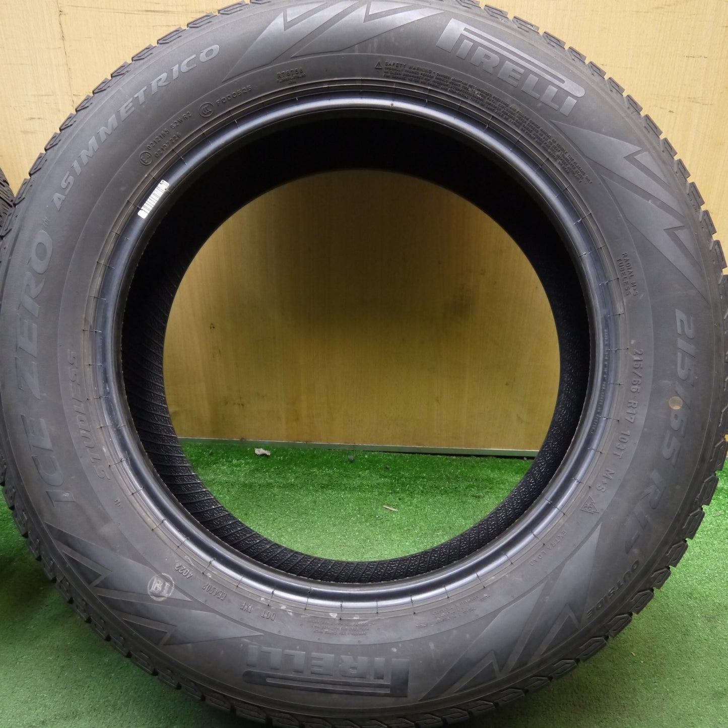 4本価格！22年★スタッドレス 215/65R17 ピレリ アイスゼロ アシンメトリコ タイヤ 17インチ ワーゲン ティグアン アウディ Q3 等★5100101Hスタ